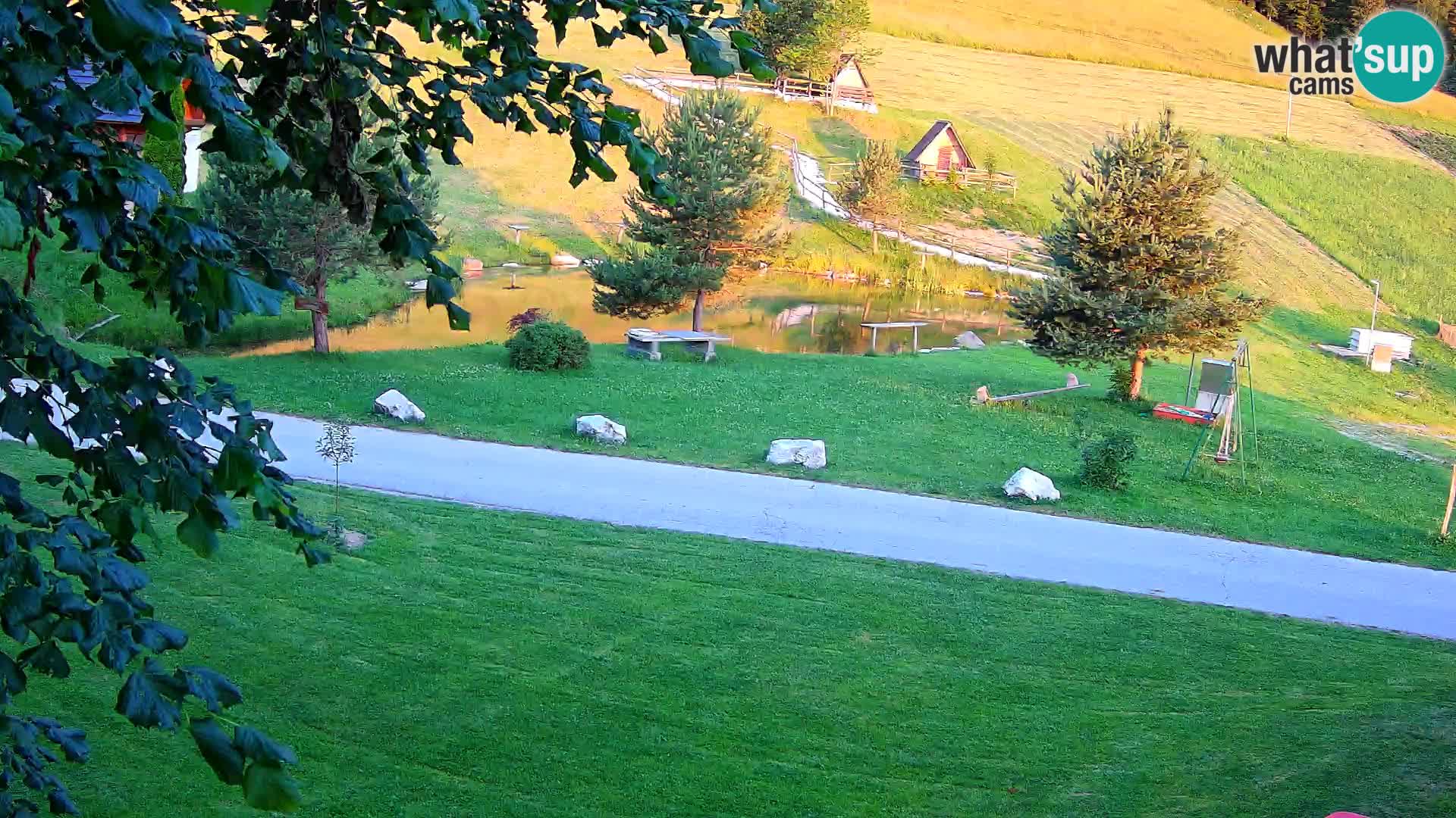 Ribnik na Domačiji Pr’Vrhovc | Spletna kamera