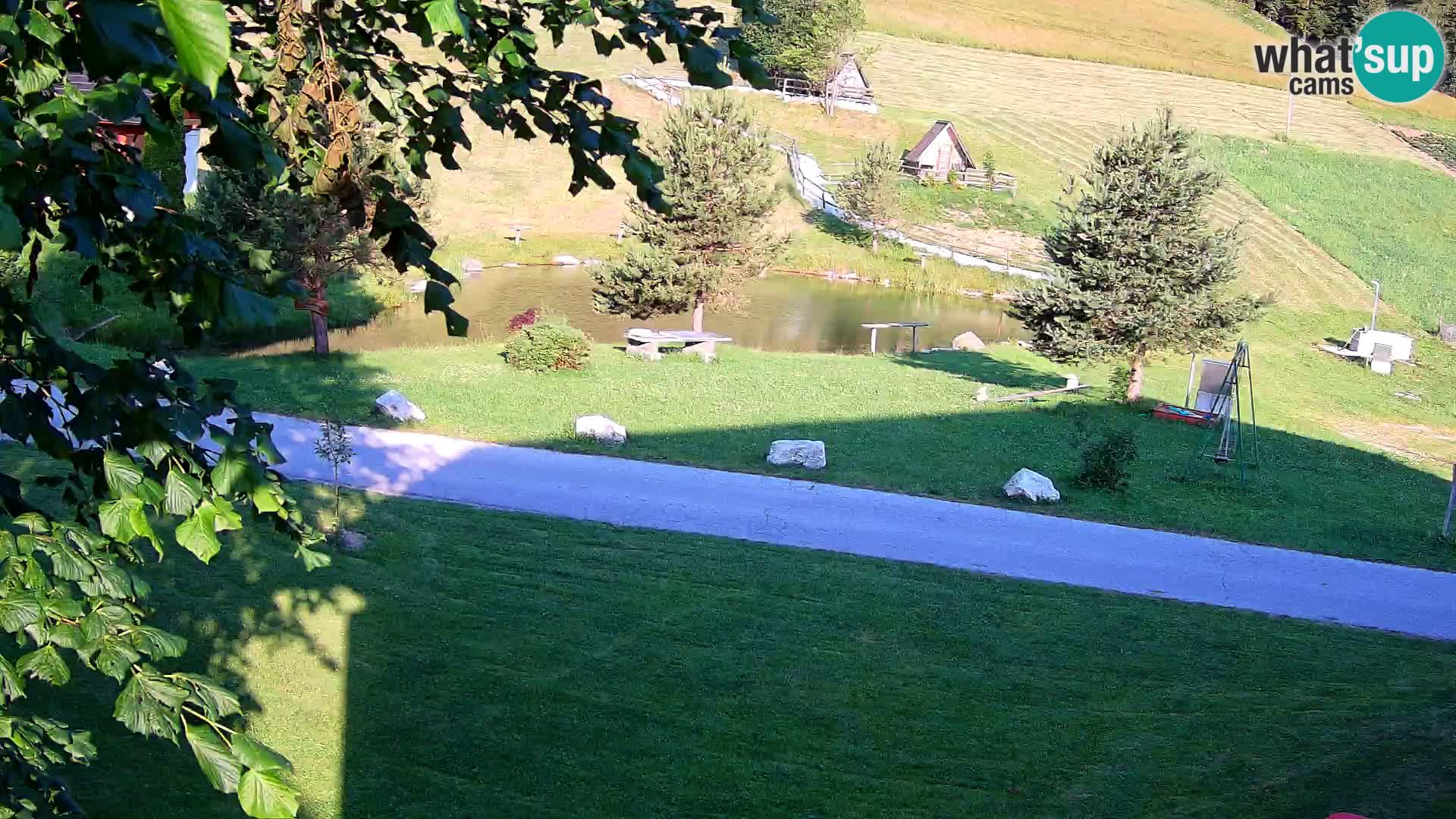 Ribnik na Domačiji Pr’Vrhovc | Spletna kamera