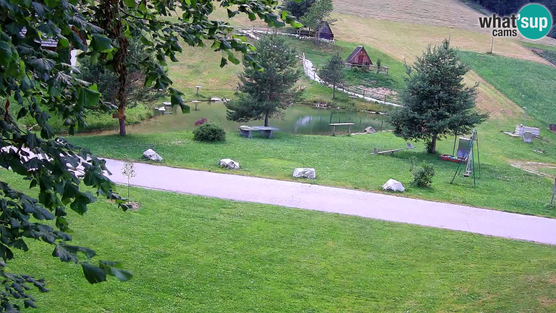 Ribnik na Domačiji Pr’Vrhovc | Spletna kamera