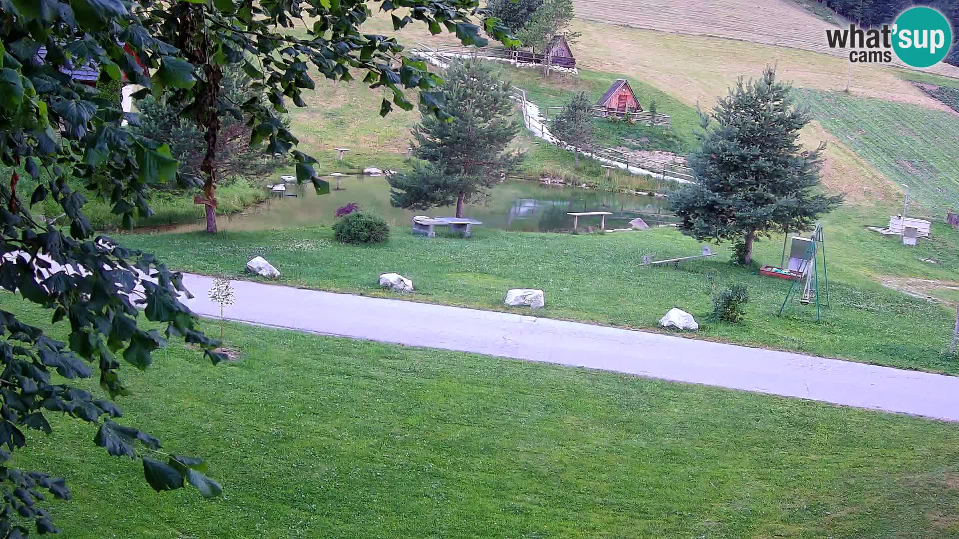 Ribnik na Domačiji Pr’Vrhovc | Spletna kamera