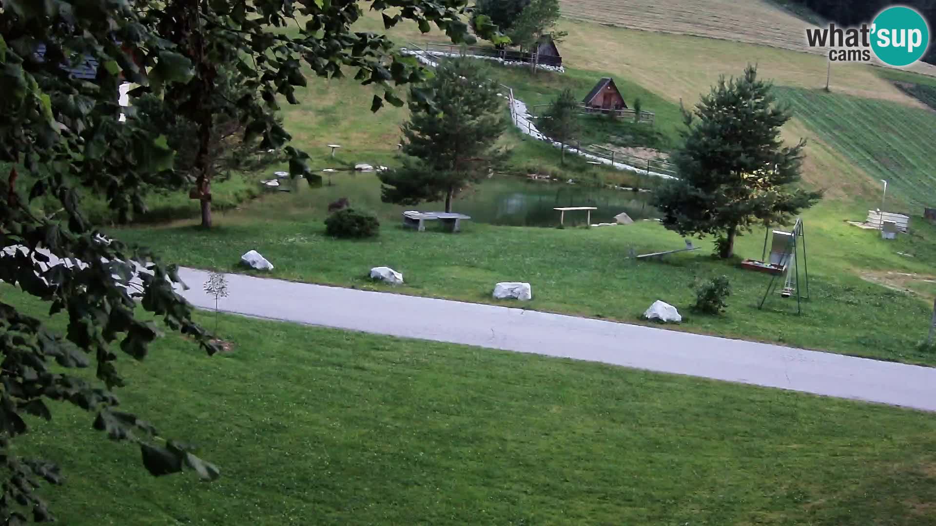 Ribnik na Domačiji Pr’Vrhovc | Spletna kamera