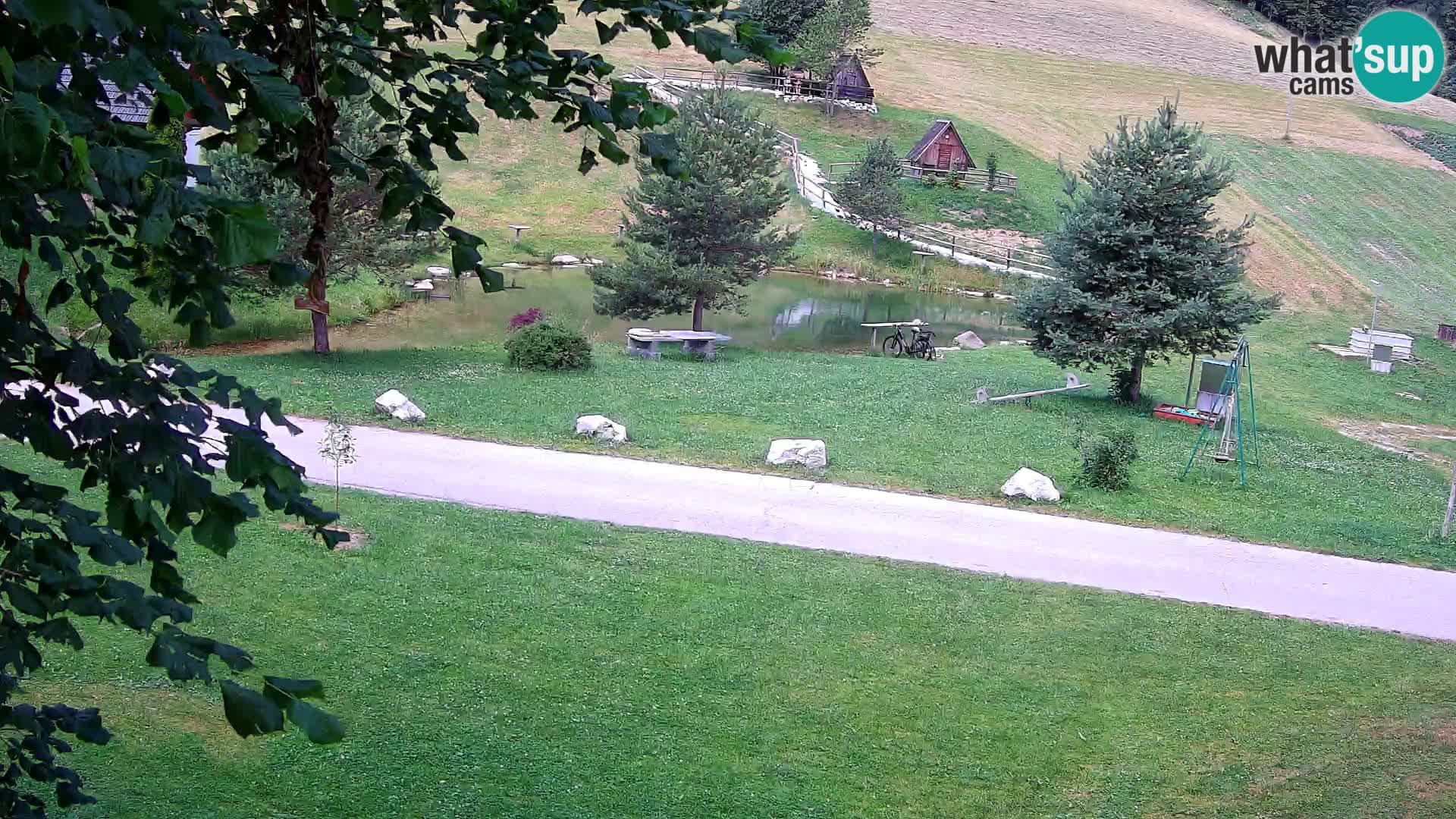 Ribnik na Domačiji Pr’Vrhovc | Spletna kamera