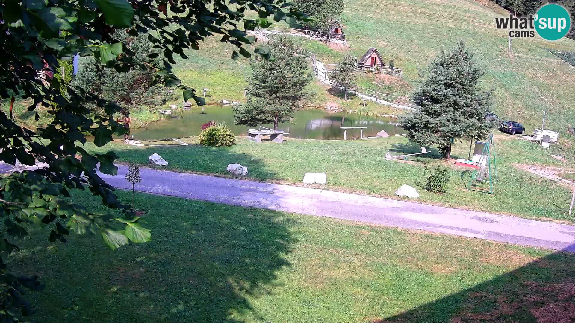Stagno presso la Fattoria turistica Pr’Vrhovc | webcam in diretta