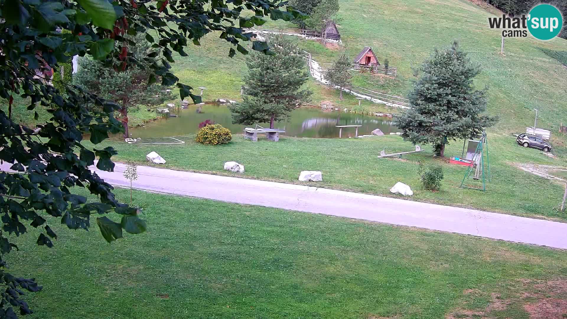 Ribnik na Domačiji Pr’Vrhovc | Spletna kamera
