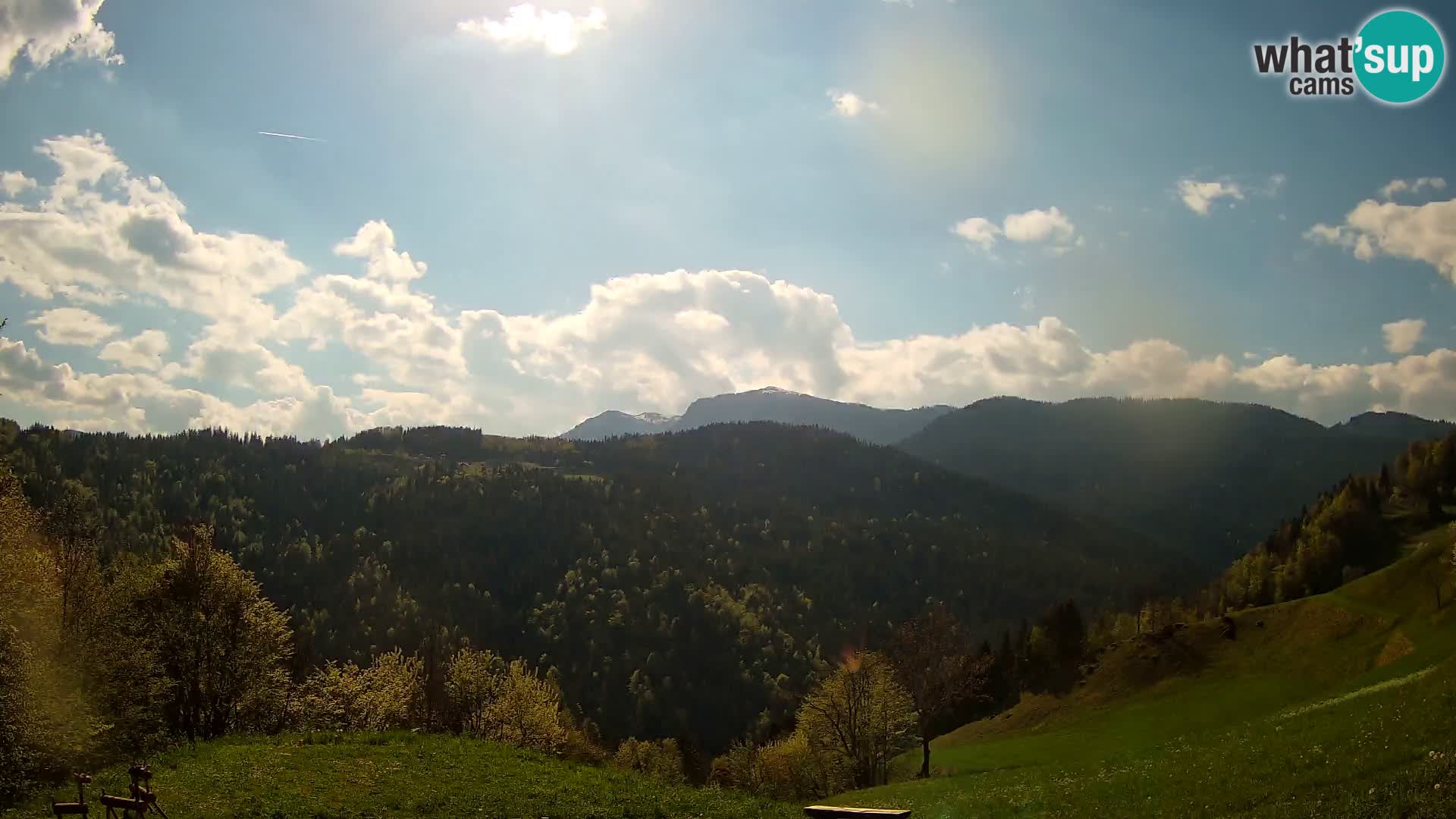 Webcam Brunarica Dražgoše – Vista live sul Ratitovec (1666 m)