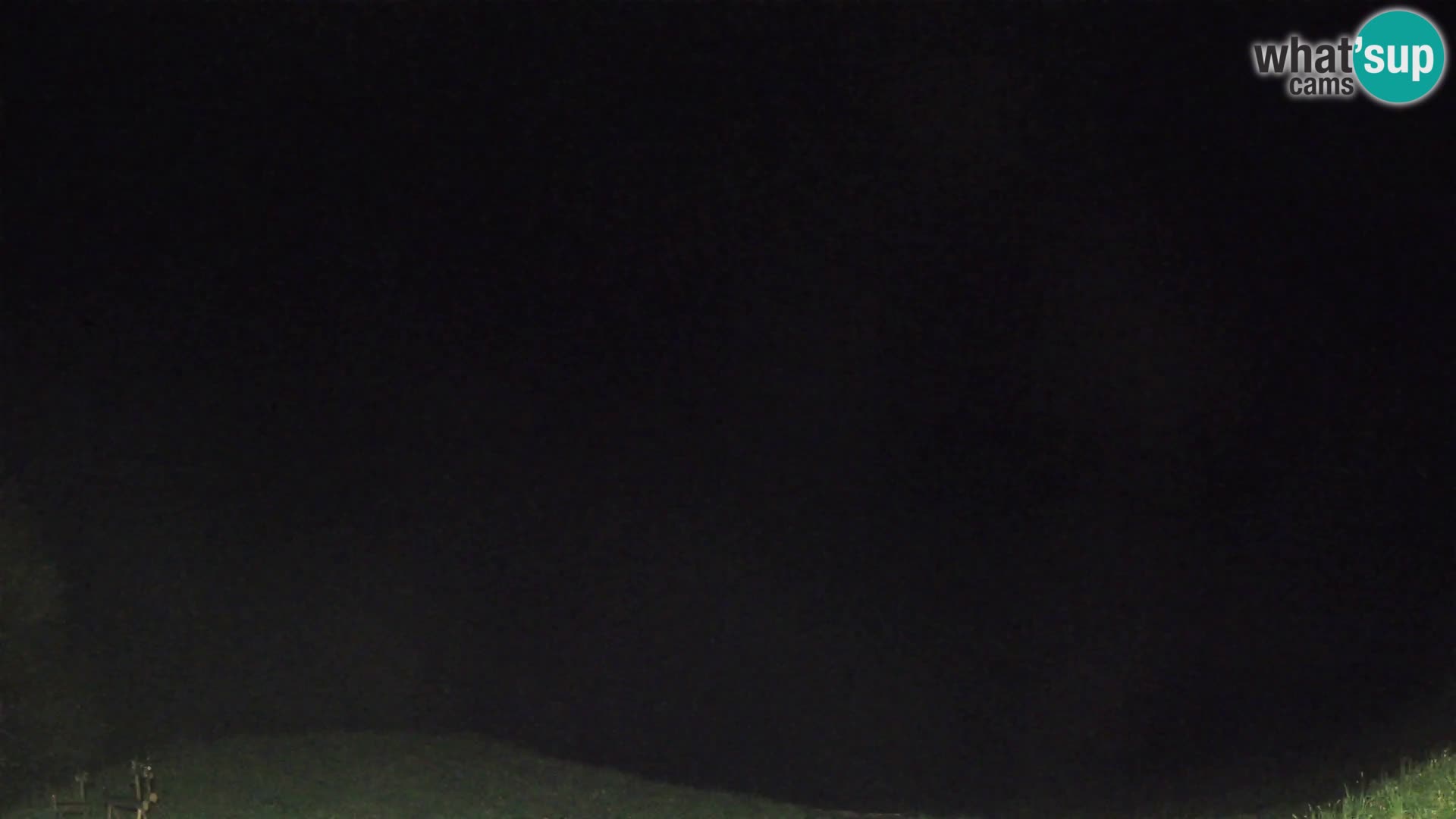 Webcam Brunarica Dražgoše – Live View of Ratitovec (1666 m)