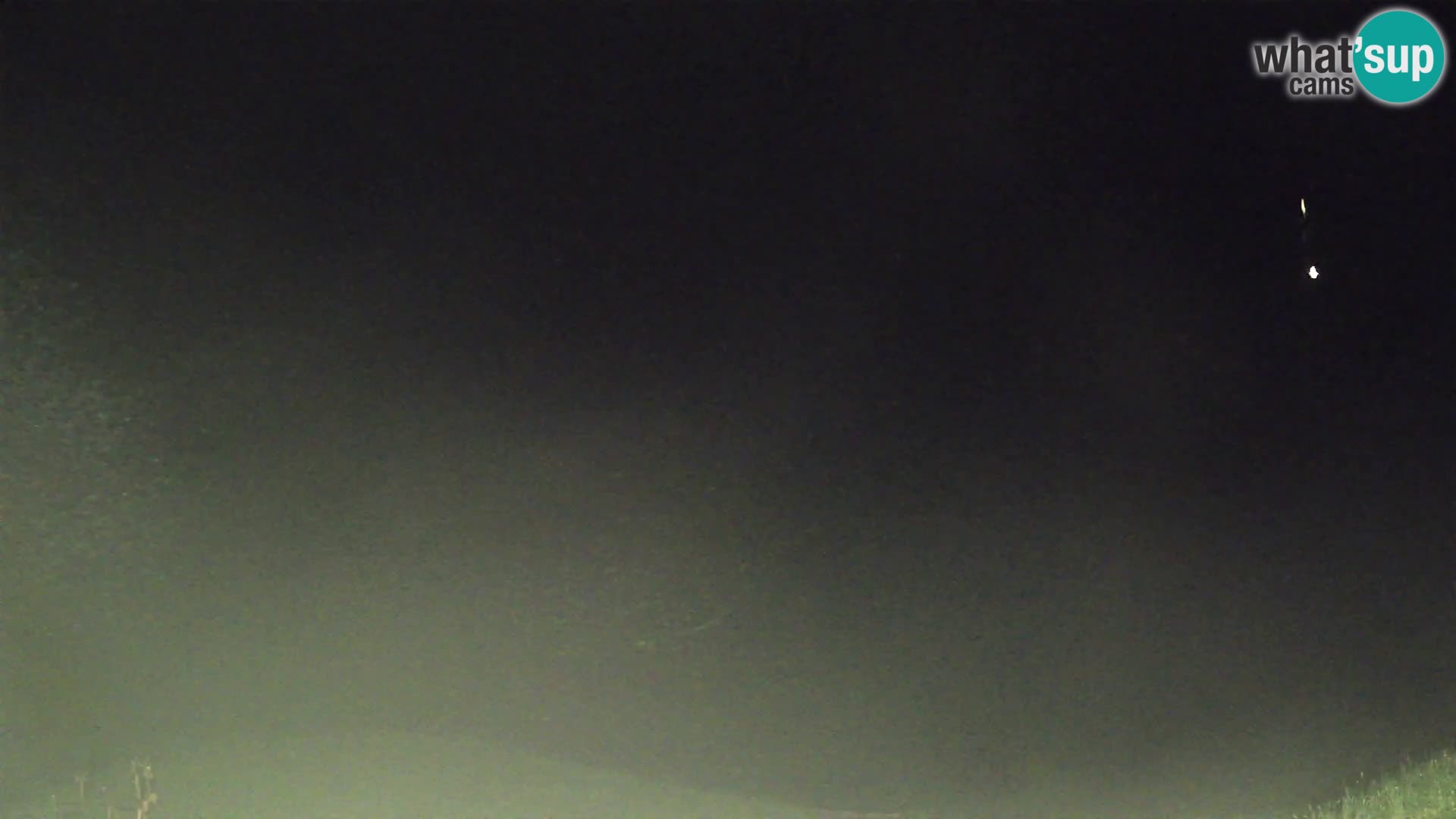 Webcam Brunarica Dražgoše – Live View of Ratitovec (1666 m)