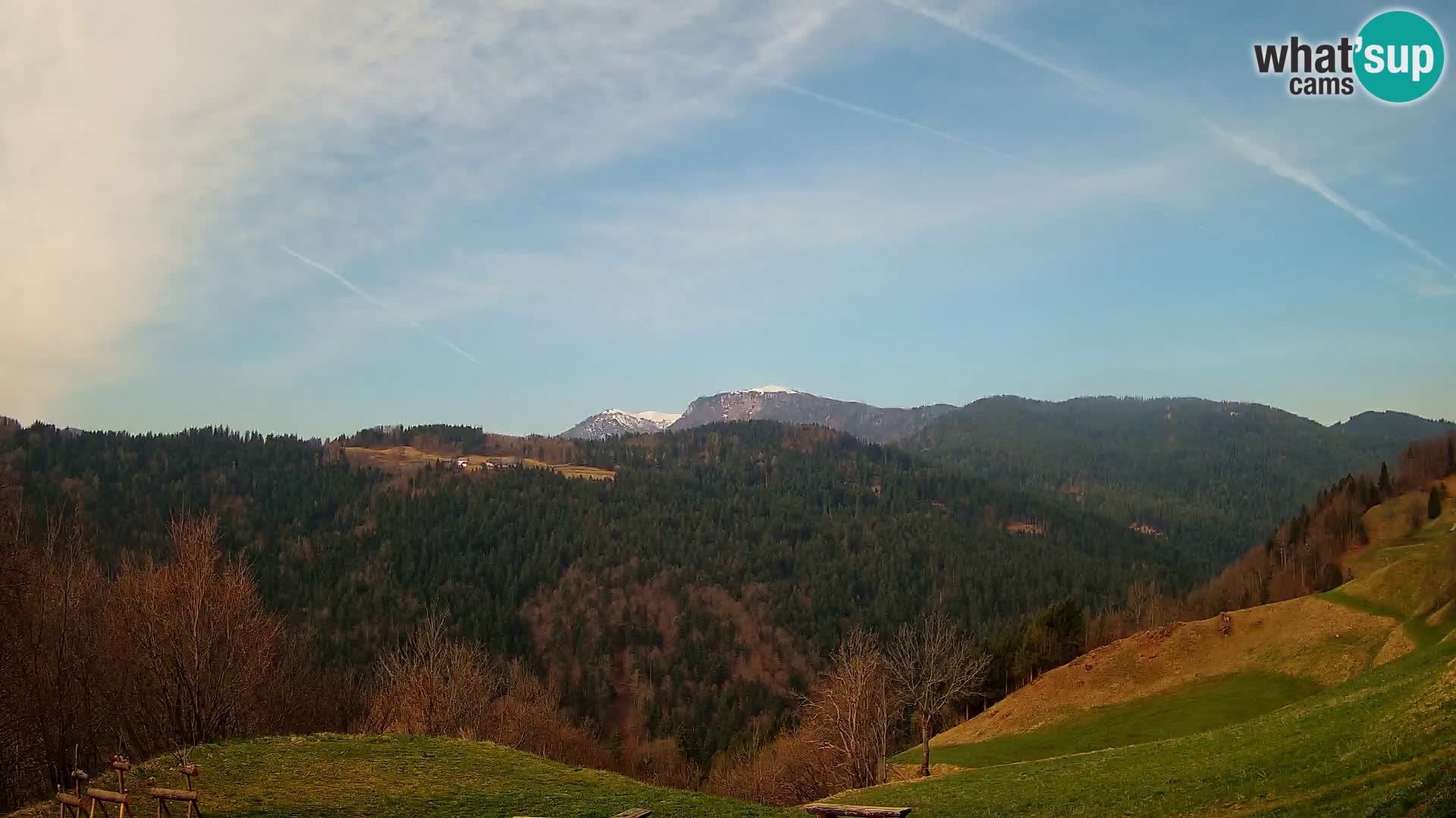 Webcam Brunarica Dražgoše – Vista live sul Ratitovec (1666 m)