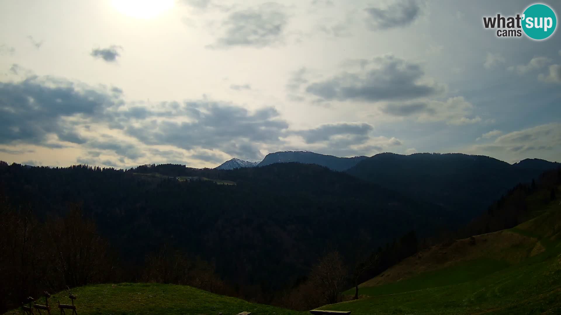 Webcam Brunarica Dražgoše – Liveblick auf Ratitovec (1666 m)