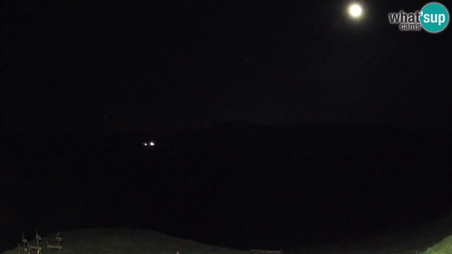 Webcam Brunarica Dražgoše – Vista live sul Ratitovec (1666 m)