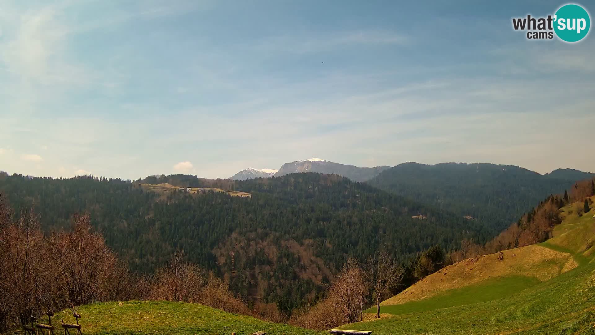 Webcam Brunarica Dražgoše – Liveblick auf Ratitovec (1666 m)