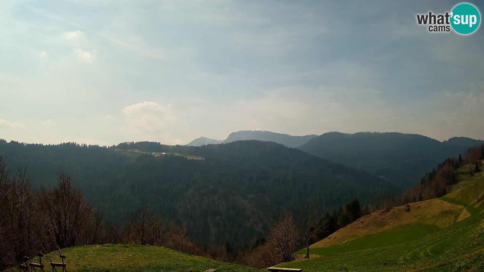 Webcam Brunarica Dražgoše – Liveblick auf Ratitovec (1666 m)