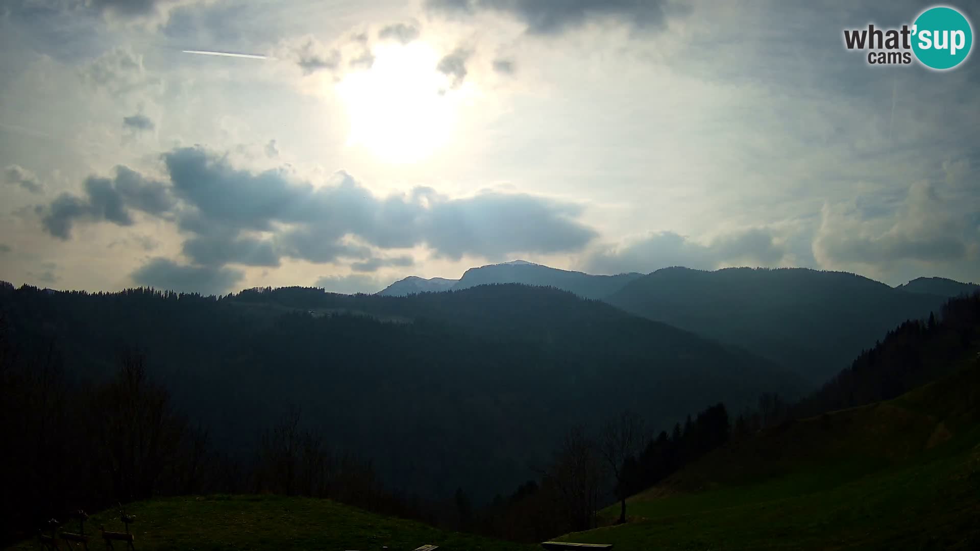 Webcam Brunarica Dražgoše – Liveblick auf Ratitovec (1666 m)