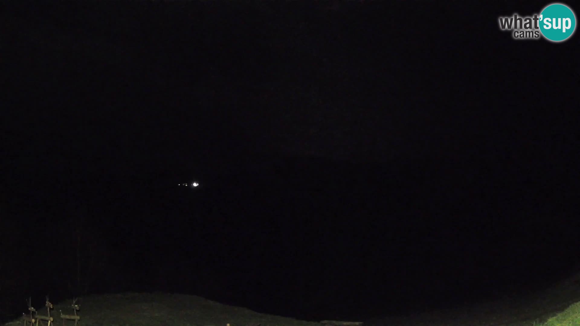 Webcam Brunarica Dražgoše – Live View of Ratitovec (1666 m)