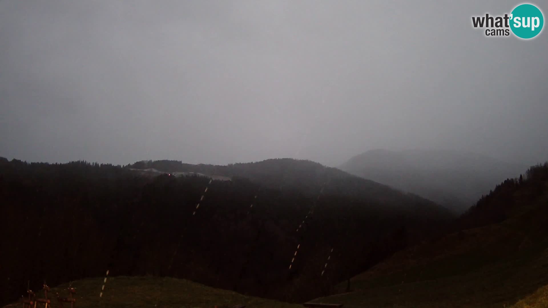 Webcam Brunarica Dražgoše – Liveblick auf Ratitovec (1666 m)