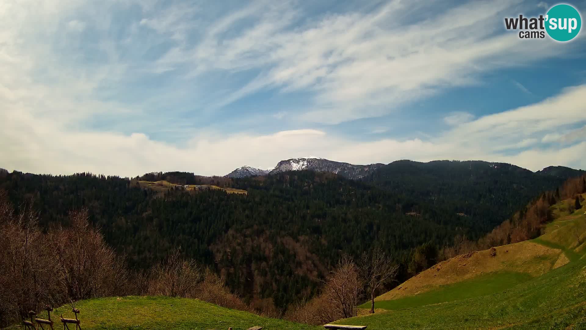 Webcam Brunarica Dražgoše – Vista live sul Ratitovec (1666 m)