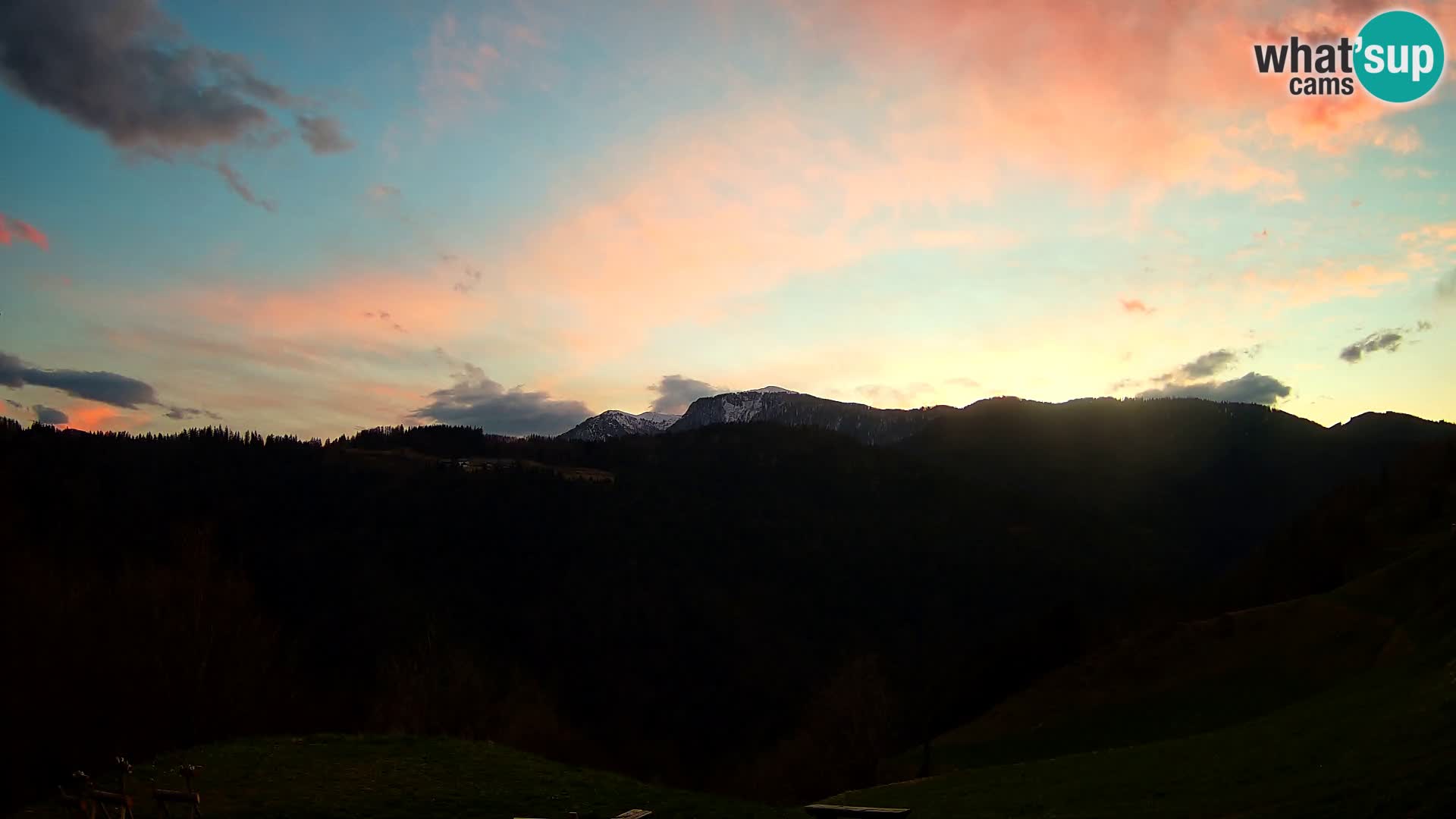 Webcam Brunarica Dražgoše – Vista live sul Ratitovec (1666 m)