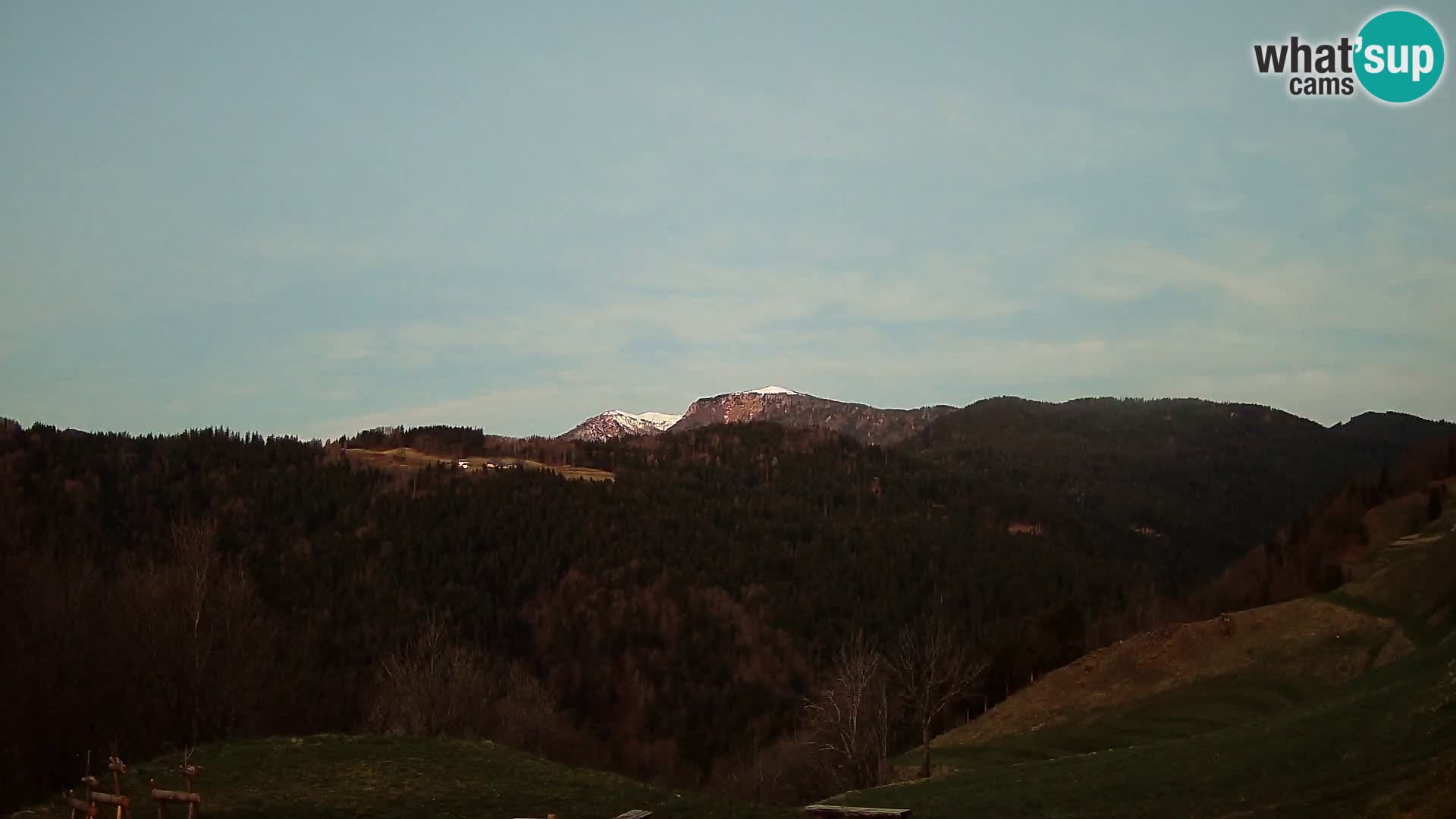 Webcam Brunarica Dražgoše – Vista live sul Ratitovec (1666 m)