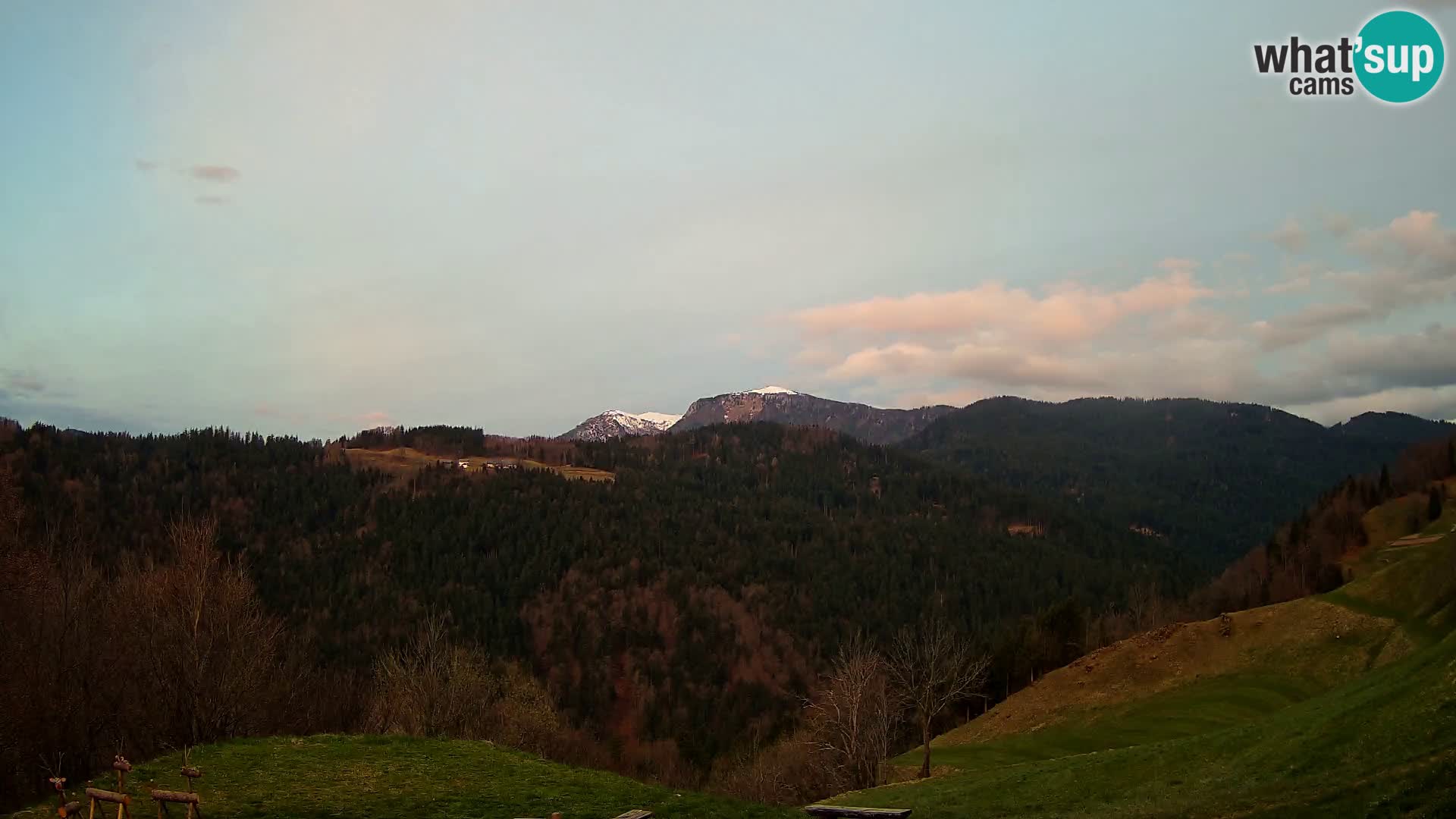 Webcam Brunarica Dražgoše – Liveblick auf Ratitovec (1666 m)