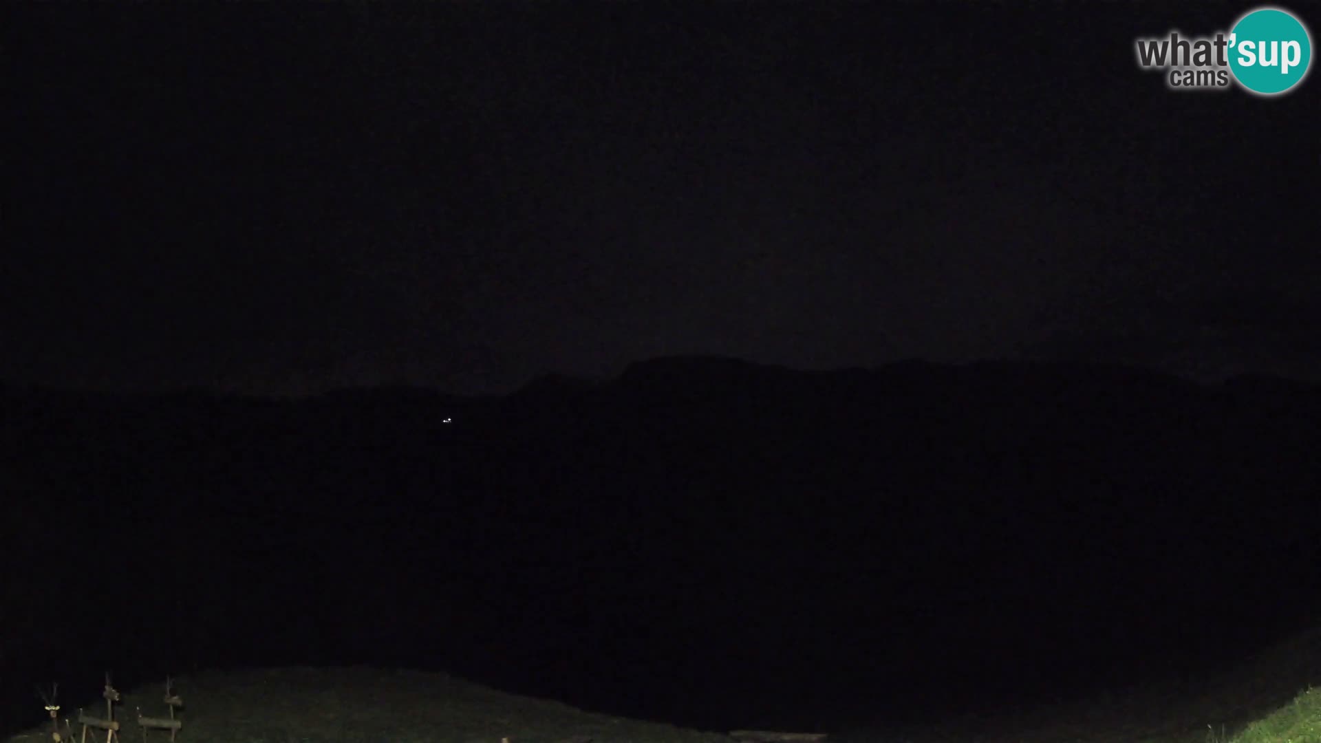 Webcam Brunarica Dražgoše – Vista live sul Ratitovec (1666 m)