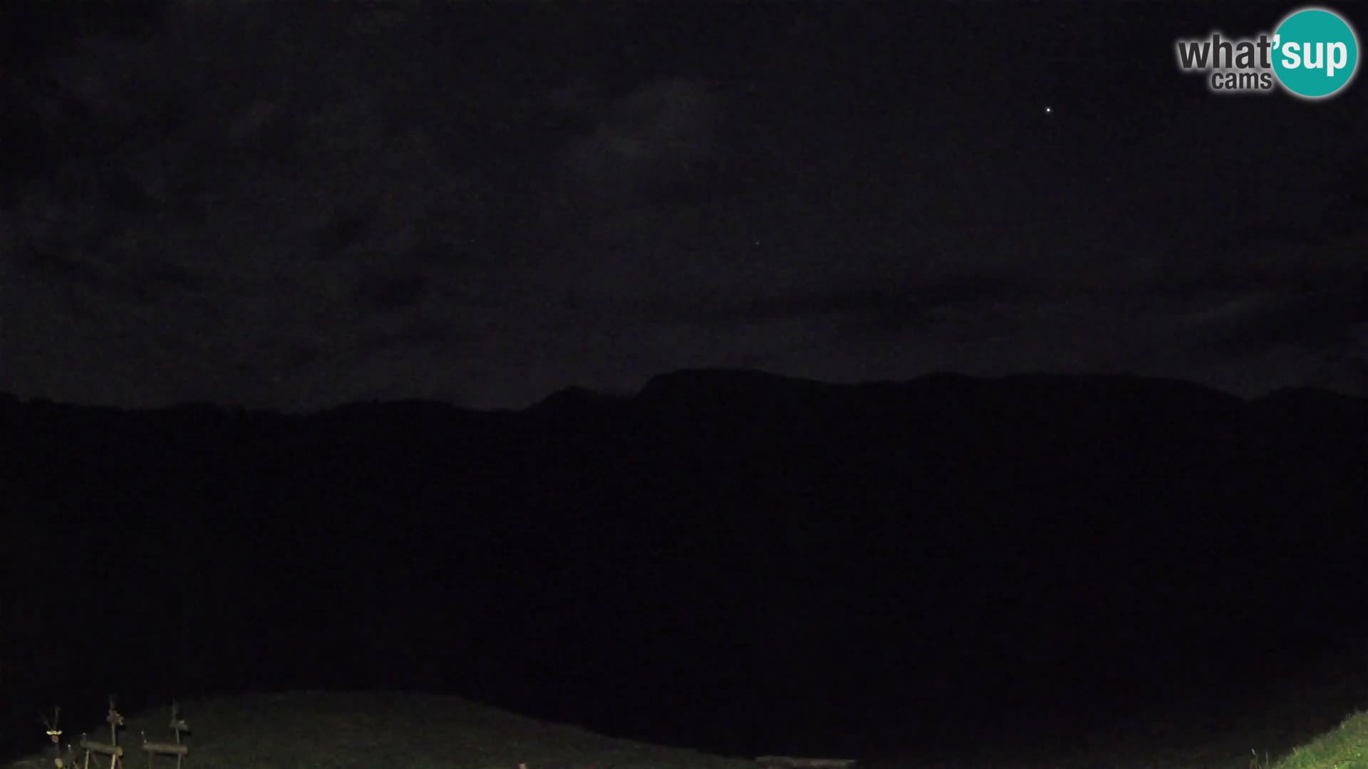 Webcam Brunarica Dražgoše – Vista live sul Ratitovec (1666 m)