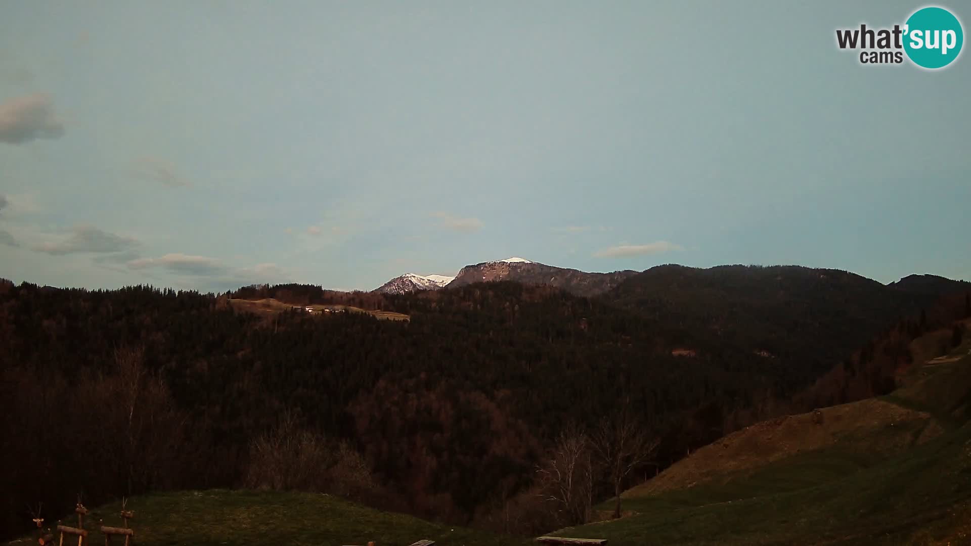 Webcam Brunarica Dražgoše – Liveblick auf Ratitovec (1666 m)