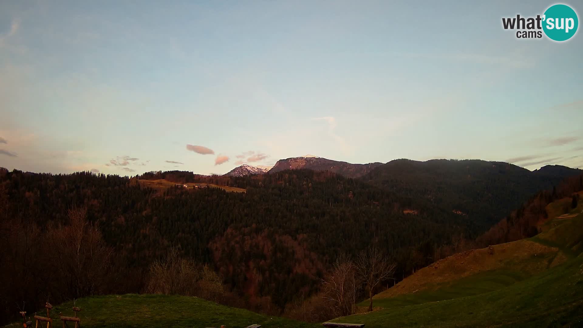 Webcam Brunarica Dražgoše – Liveblick auf Ratitovec (1666 m)