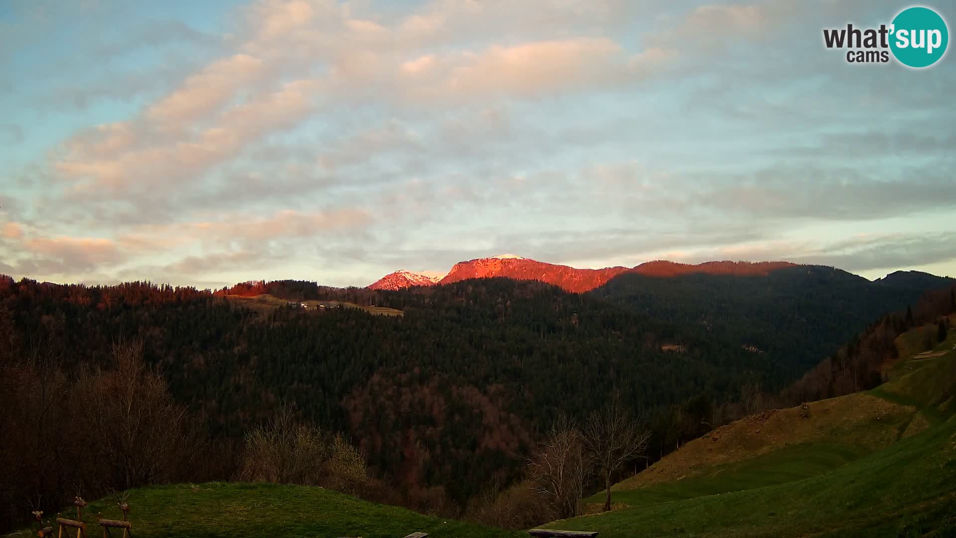 Webcam Brunarica Dražgoše – Liveblick auf Ratitovec (1666 m)