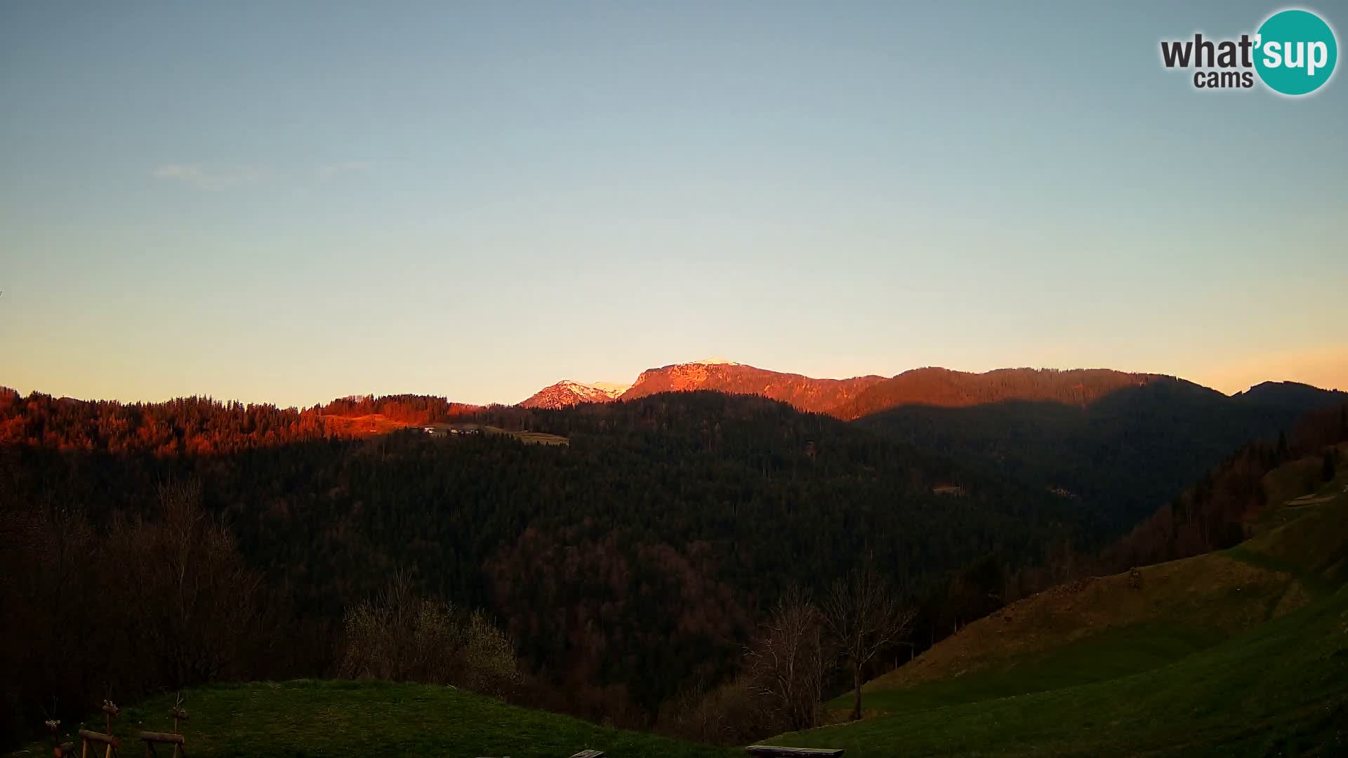 Webcam Brunarica Dražgoše – Vista live sul Ratitovec (1666 m)