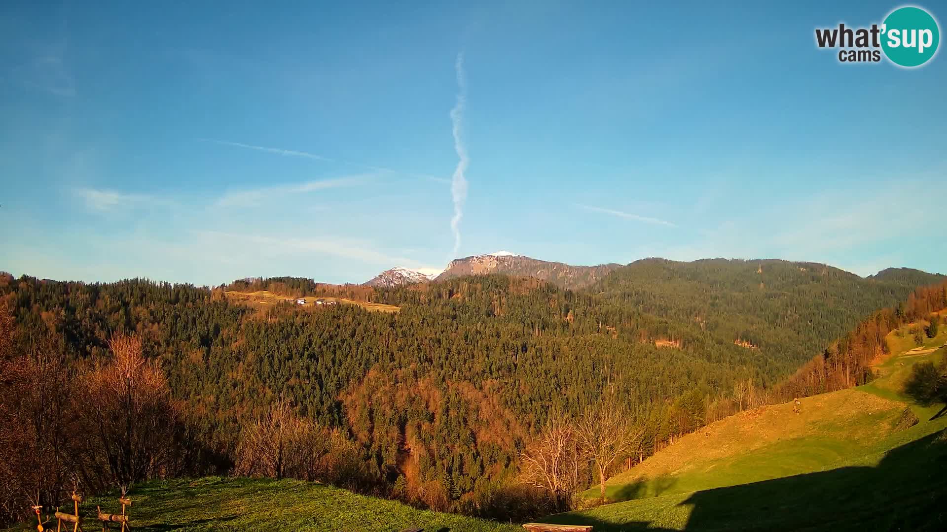 Webcam Brunarica Dražgoše – Liveblick auf Ratitovec (1666 m)