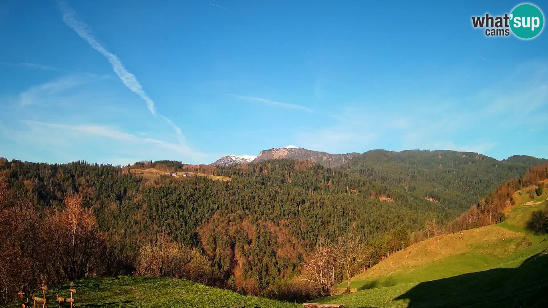 Webcam Brunarica Dražgoše – Liveblick auf Ratitovec (1666 m)