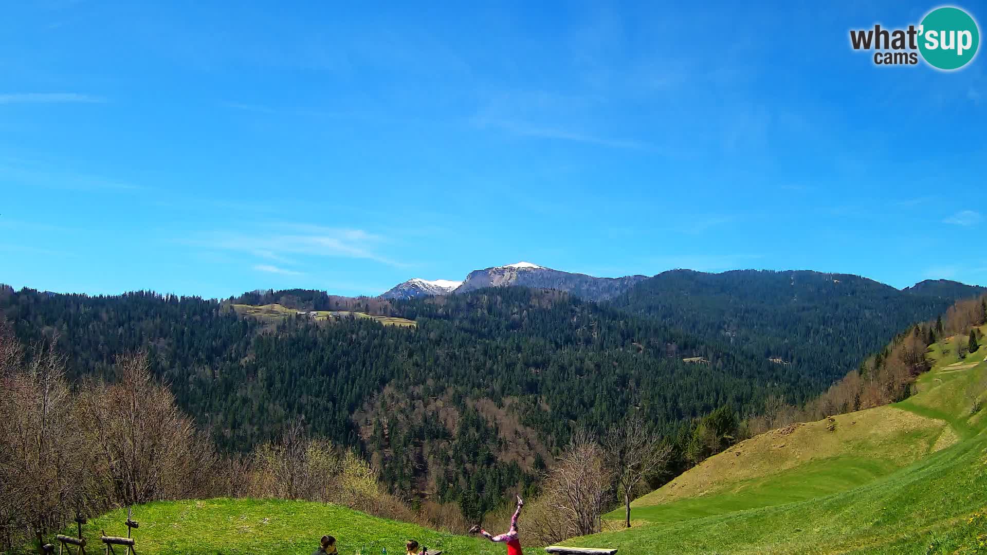 Webcam Brunarica Dražgoše – Liveblick auf Ratitovec (1666 m)