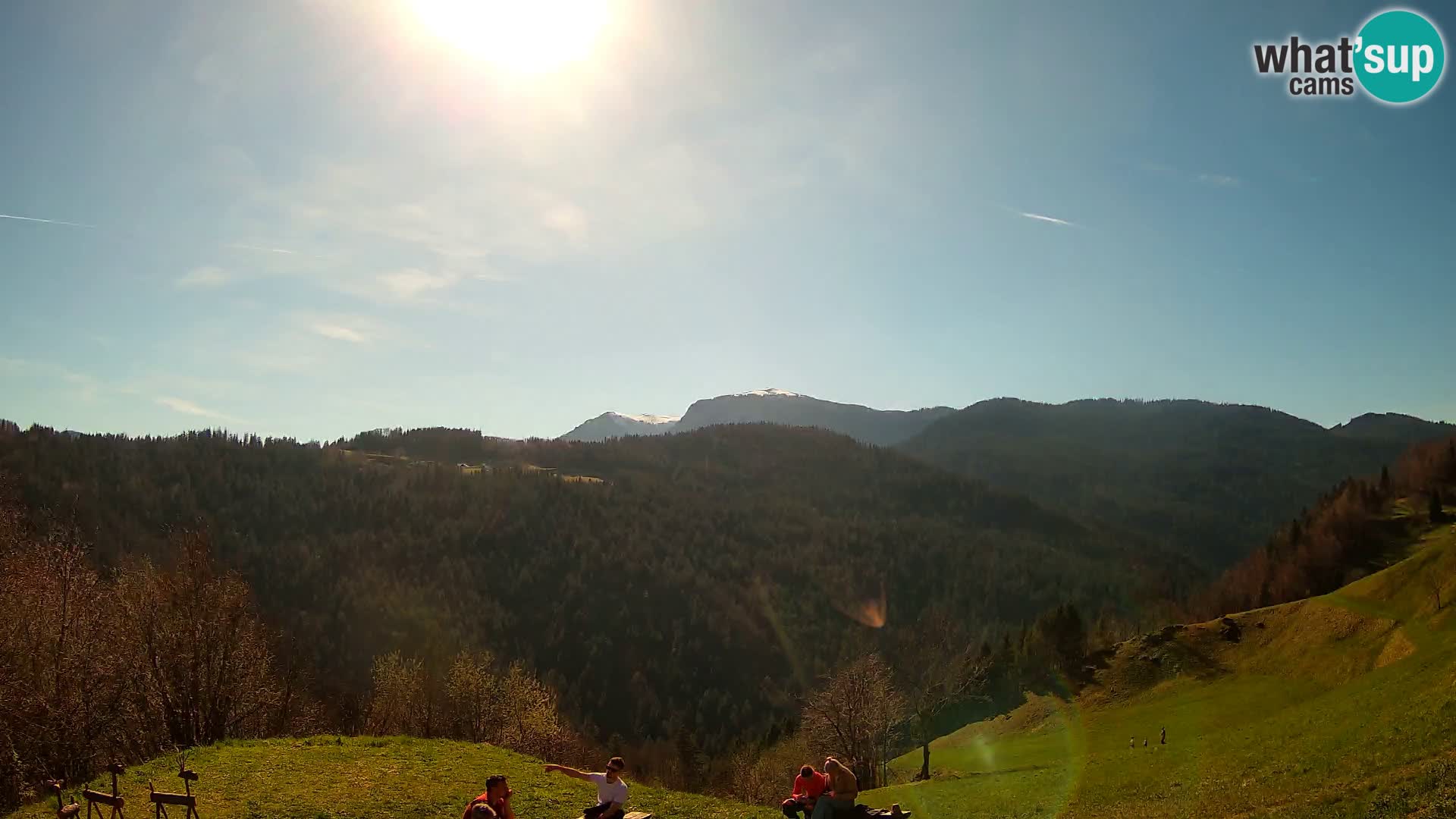 Webcam Brunarica Dražgoše – Vista live sul Ratitovec (1666 m)