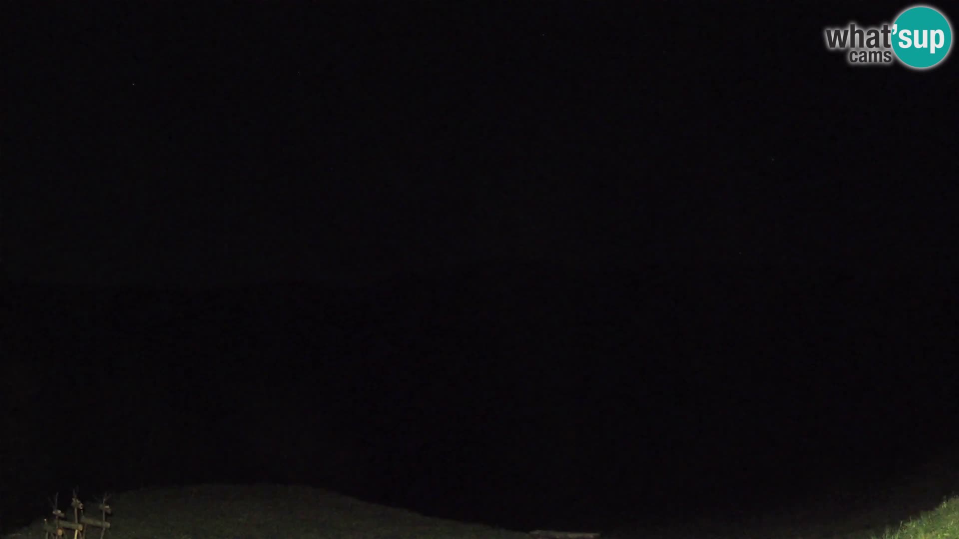 Webcam Brunarica Dražgoše – Live View of Ratitovec (1666 m)