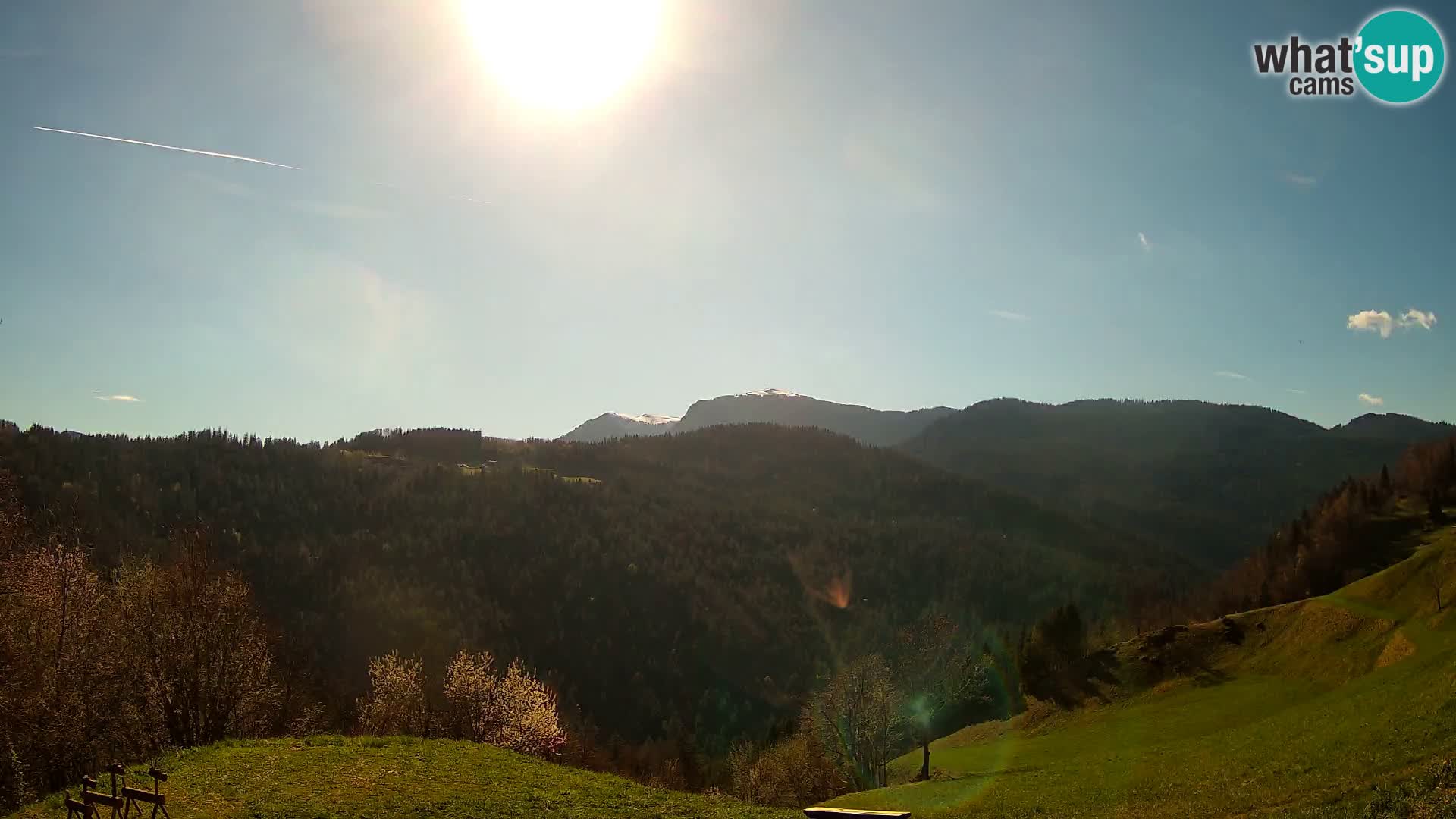 Webcam Brunarica Dražgoše – Vista live sul Ratitovec (1666 m)