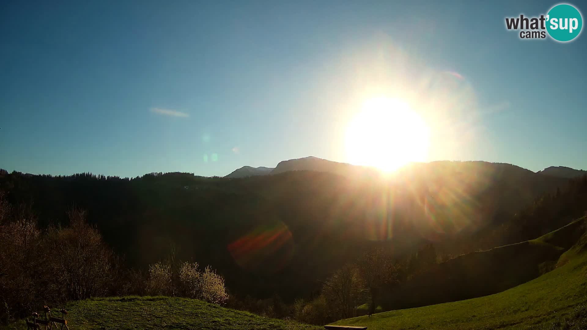 Webcam Brunarica Dražgoše – Liveblick auf Ratitovec (1666 m)