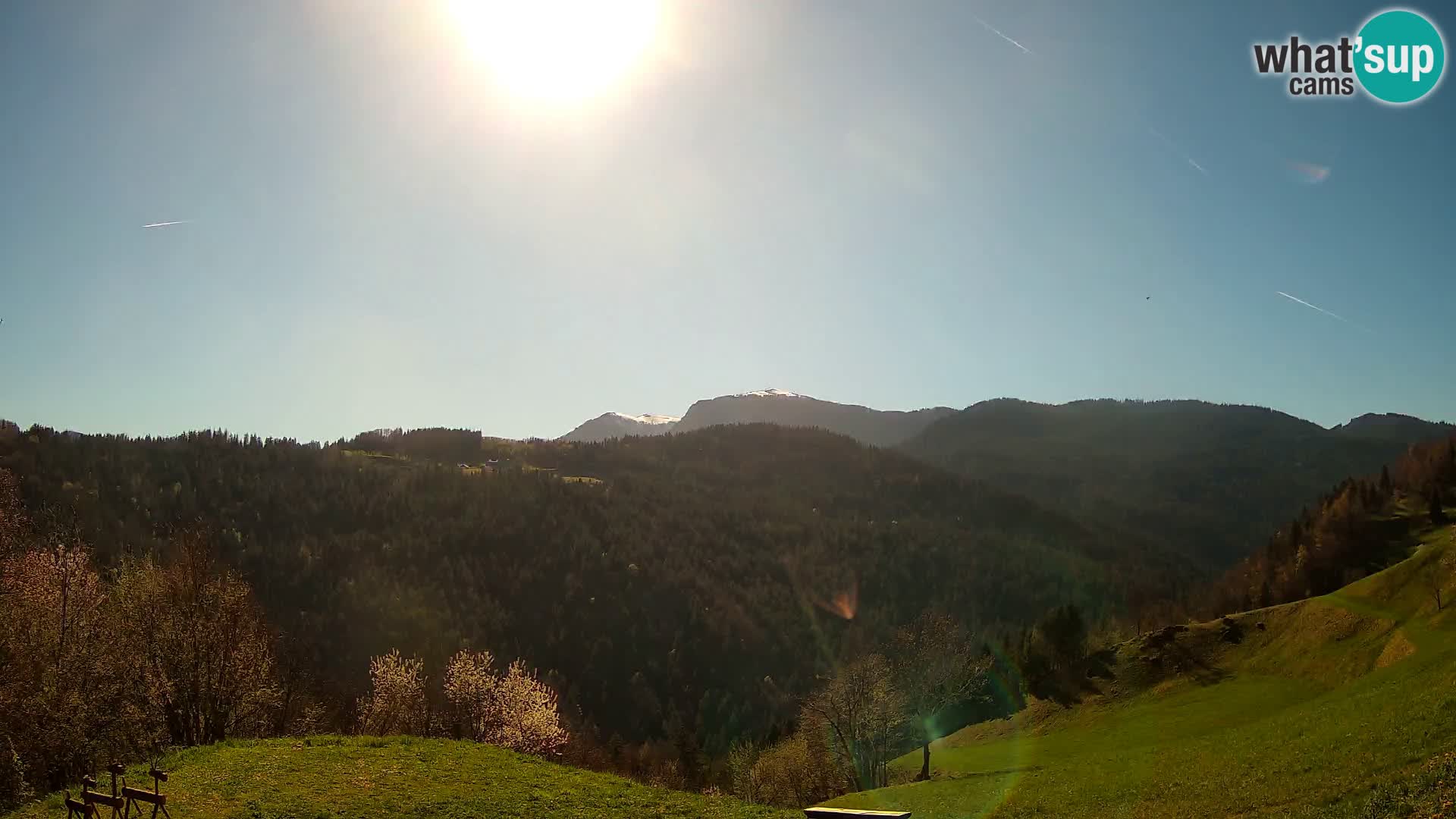 Webcam Brunarica Dražgoše – Vista live sul Ratitovec (1666 m)