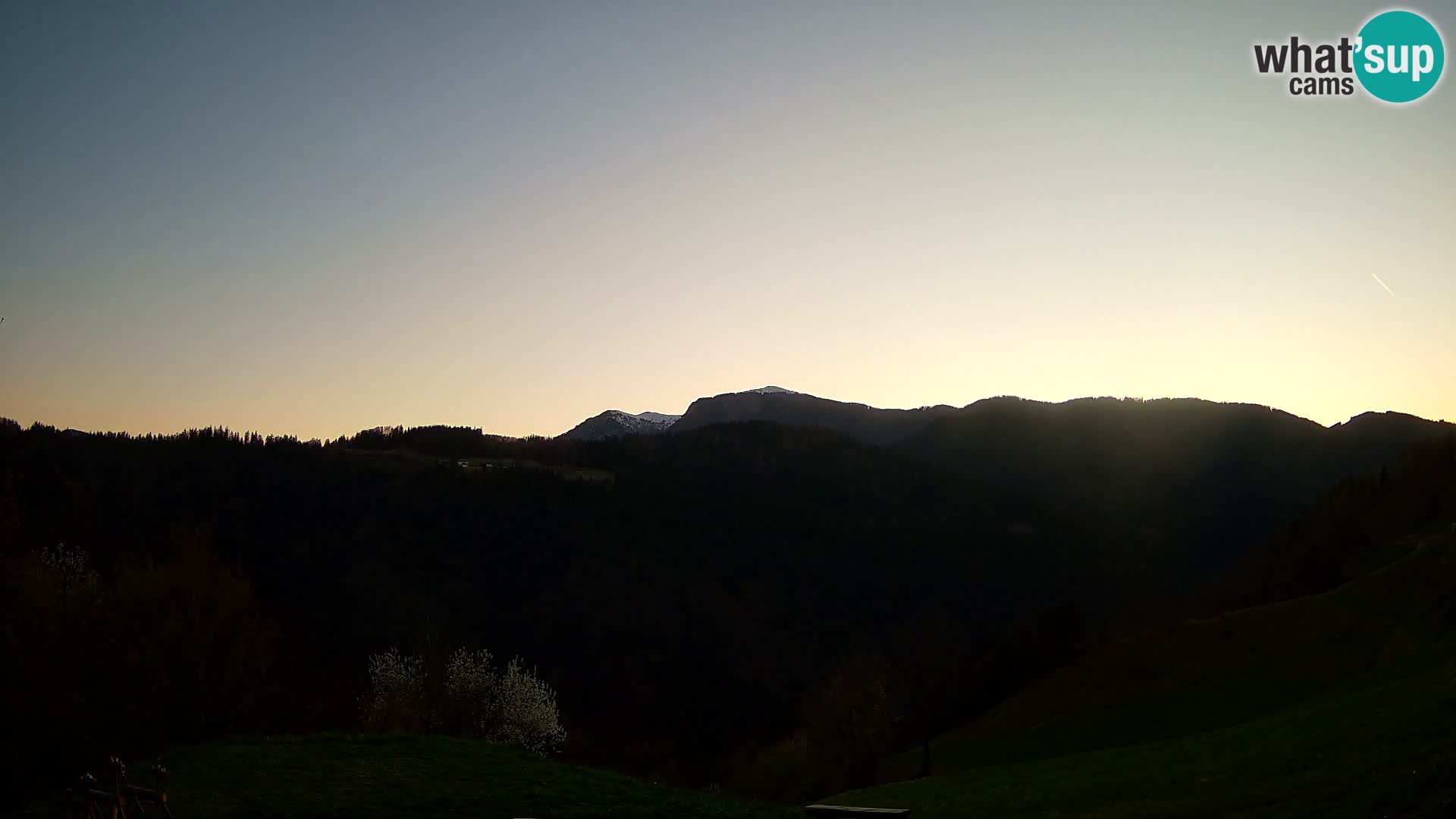 Webcam Brunarica Dražgoše – Liveblick auf Ratitovec (1666 m)