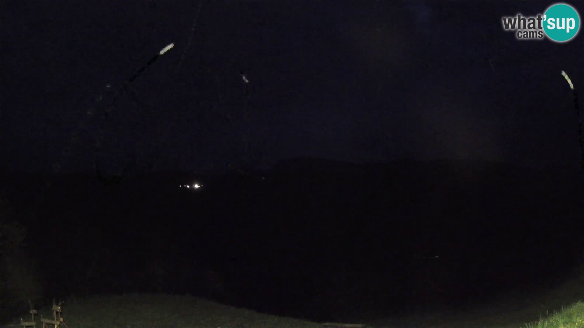 Webcam Brunarica Dražgoše – Live View of Ratitovec (1666 m)