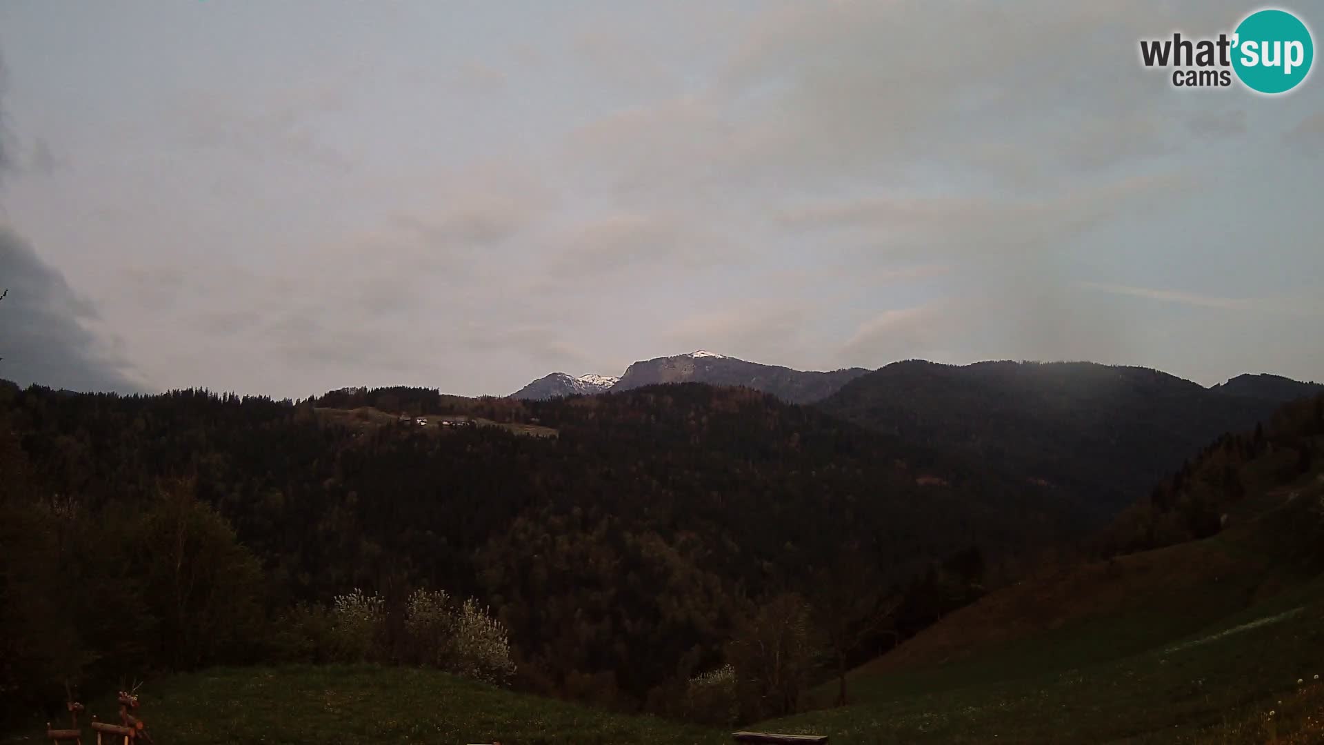 Webcam Brunarica Dražgoše – Liveblick auf Ratitovec (1666 m)