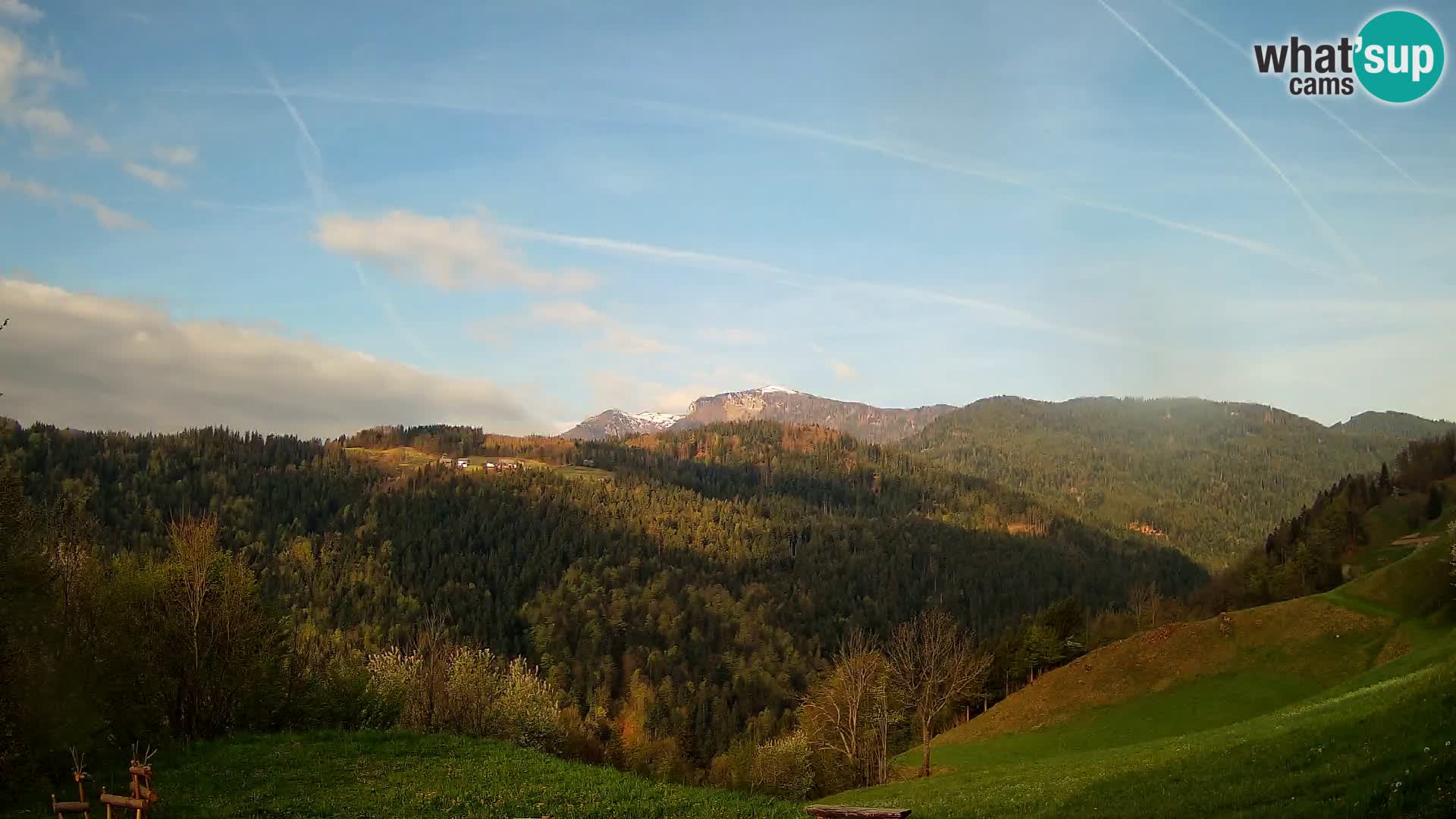 Webcam Brunarica Dražgoše – Liveblick auf Ratitovec (1666 m)