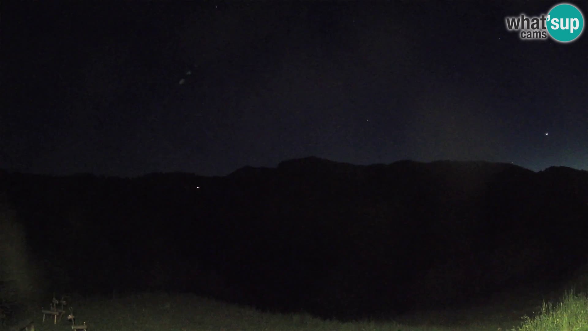 Webcam Brunarica Dražgoše – Vista live sul Ratitovec (1666 m)