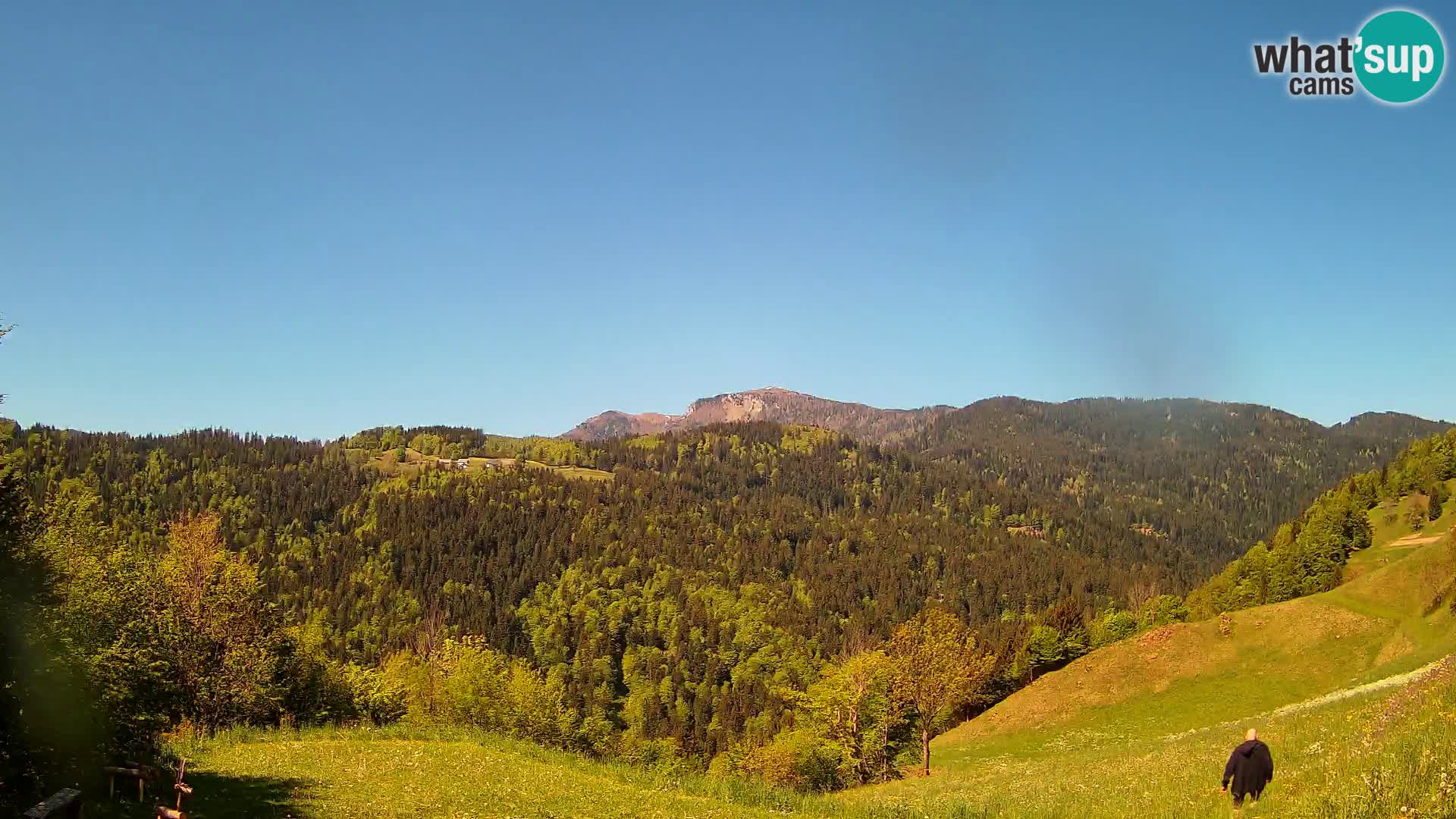 Webcam Brunarica Dražgoše – Liveblick auf Ratitovec (1666 m)