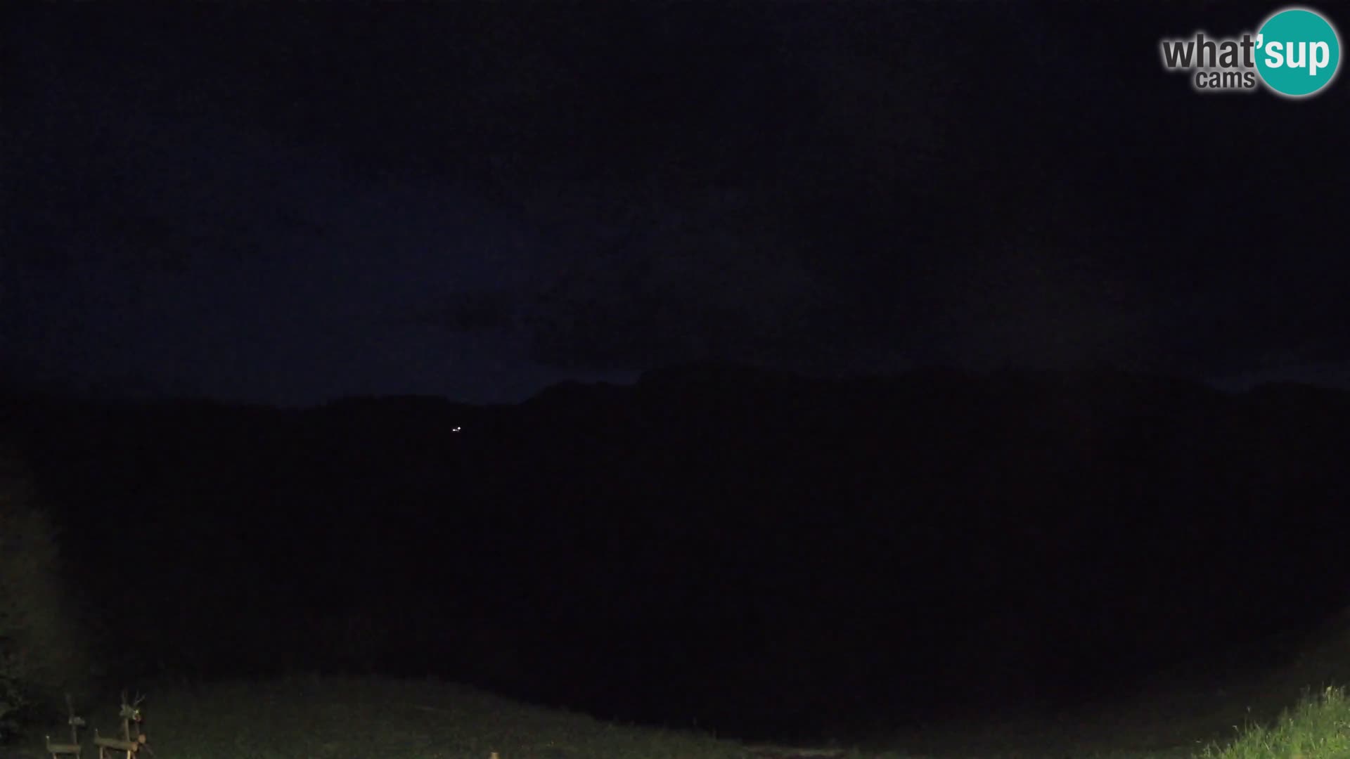 Webcam Brunarica Dražgoše – Vista live sul Ratitovec (1666 m)