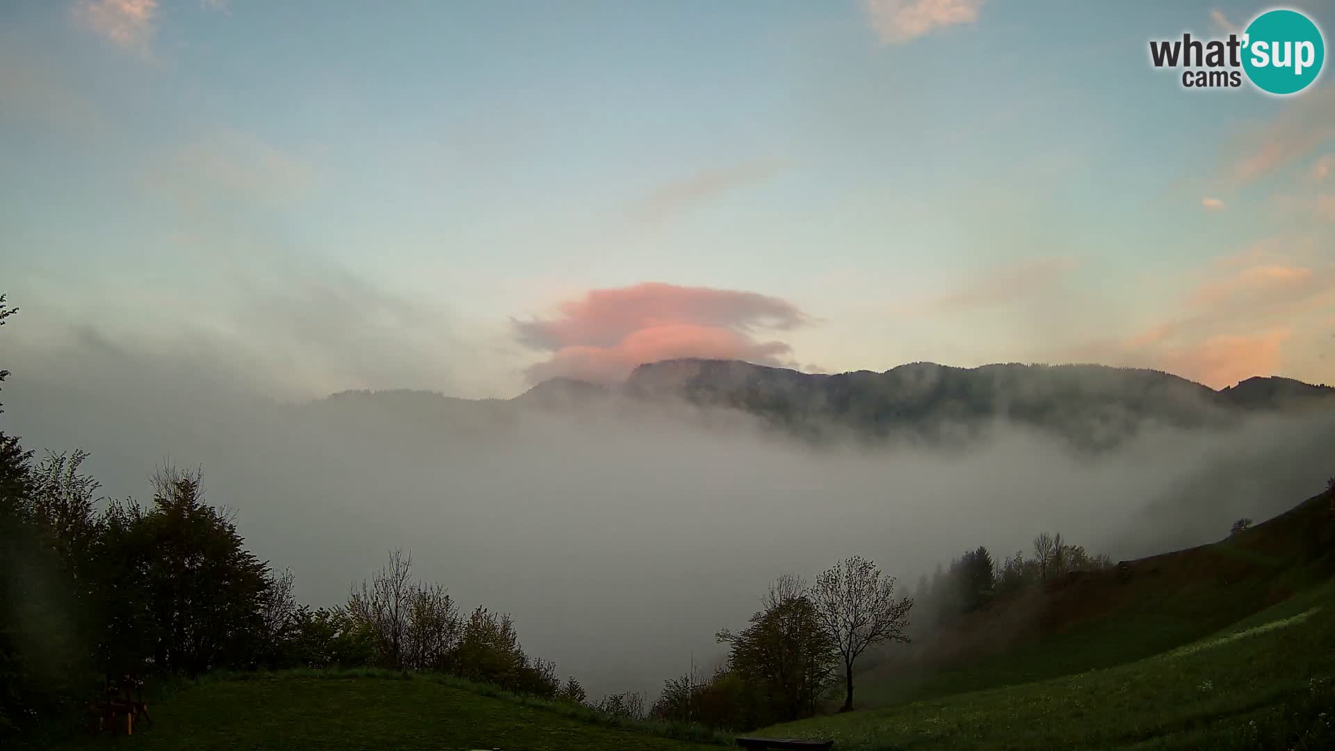 Webcam Brunarica Dražgoše – Liveblick auf Ratitovec (1666 m)