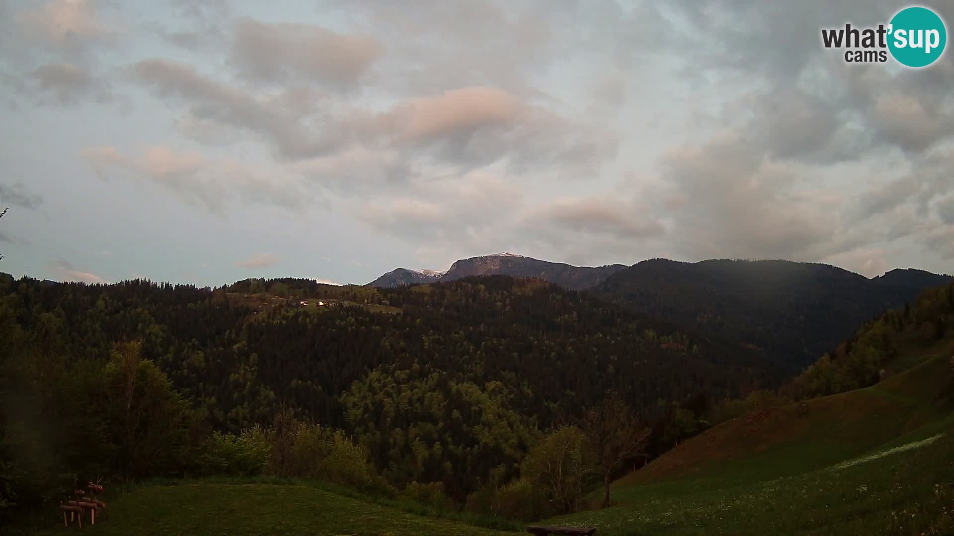 Webcam Brunarica Dražgoše – Vista live sul Ratitovec (1666 m)