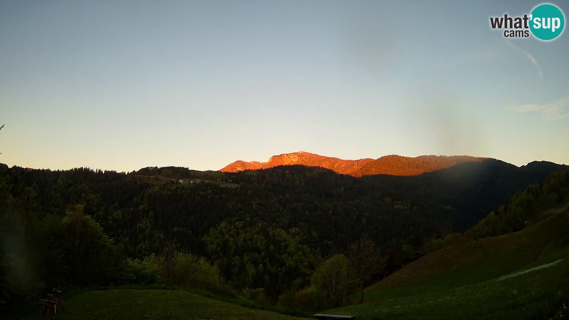 Webcam Brunarica Dražgoše – Liveblick auf Ratitovec (1666 m)