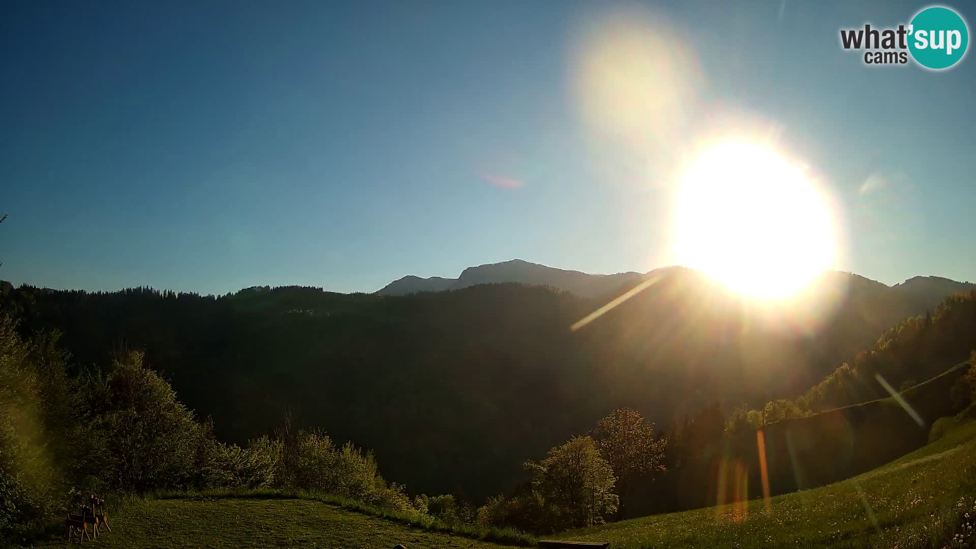 Webcam Brunarica Dražgoše – Liveblick auf Ratitovec (1666 m)