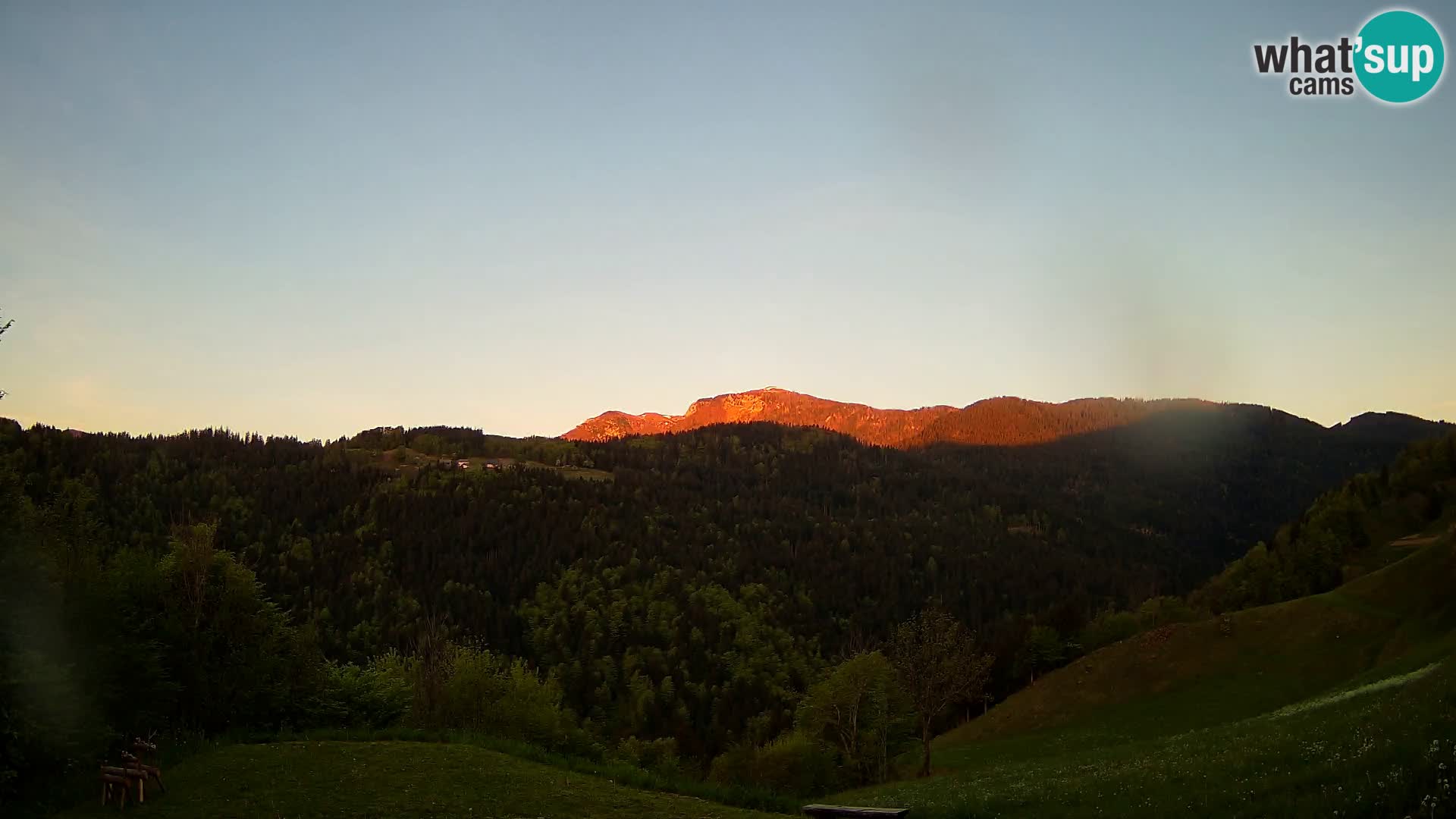 Webcam Brunarica Dražgoše – Vista live sul Ratitovec (1666 m)