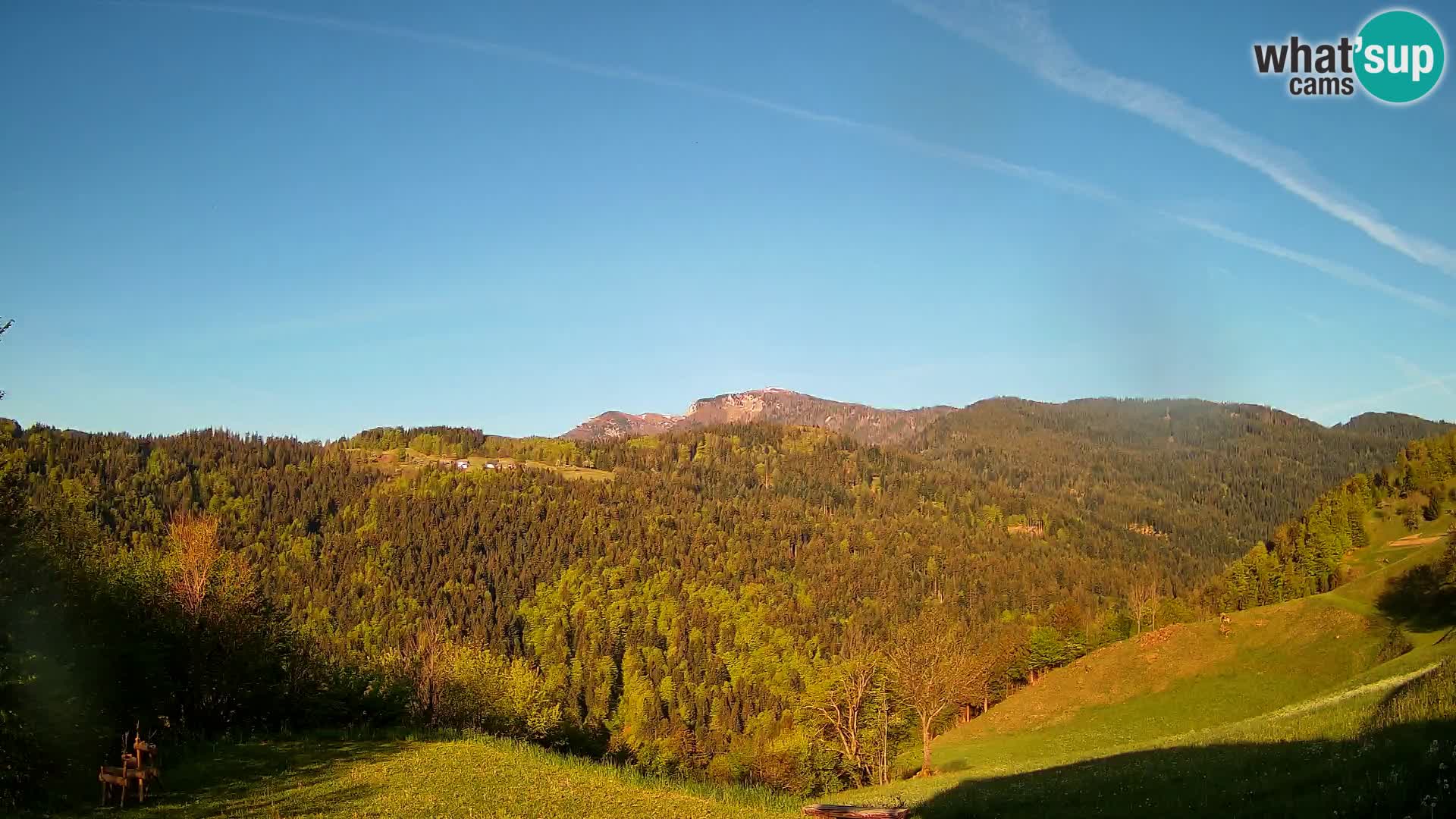 Webcam Brunarica Dražgoše – Liveblick auf Ratitovec (1666 m)